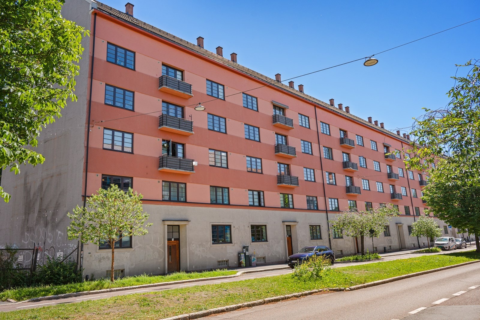 Her bor du rolig, men samtidig sentralt med kort vei til sentrum. Galleribilde
