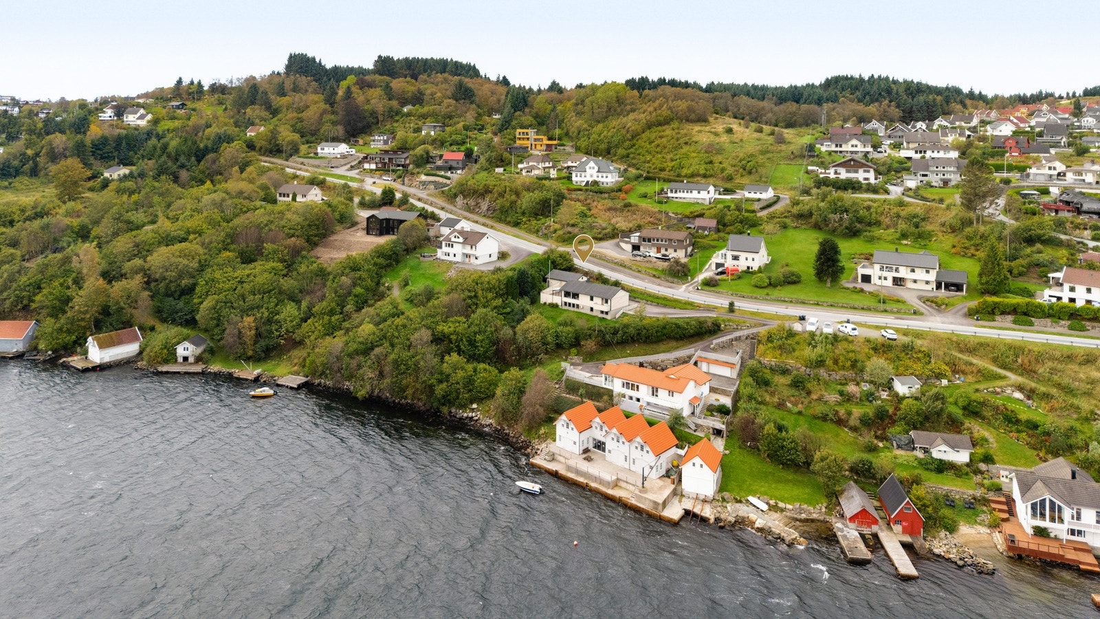 Velkommen til Skrevegen 156 - presentrt av Leiv Helge Kaldheim v/Privatmegleren - Foto: Panomax Studio AS