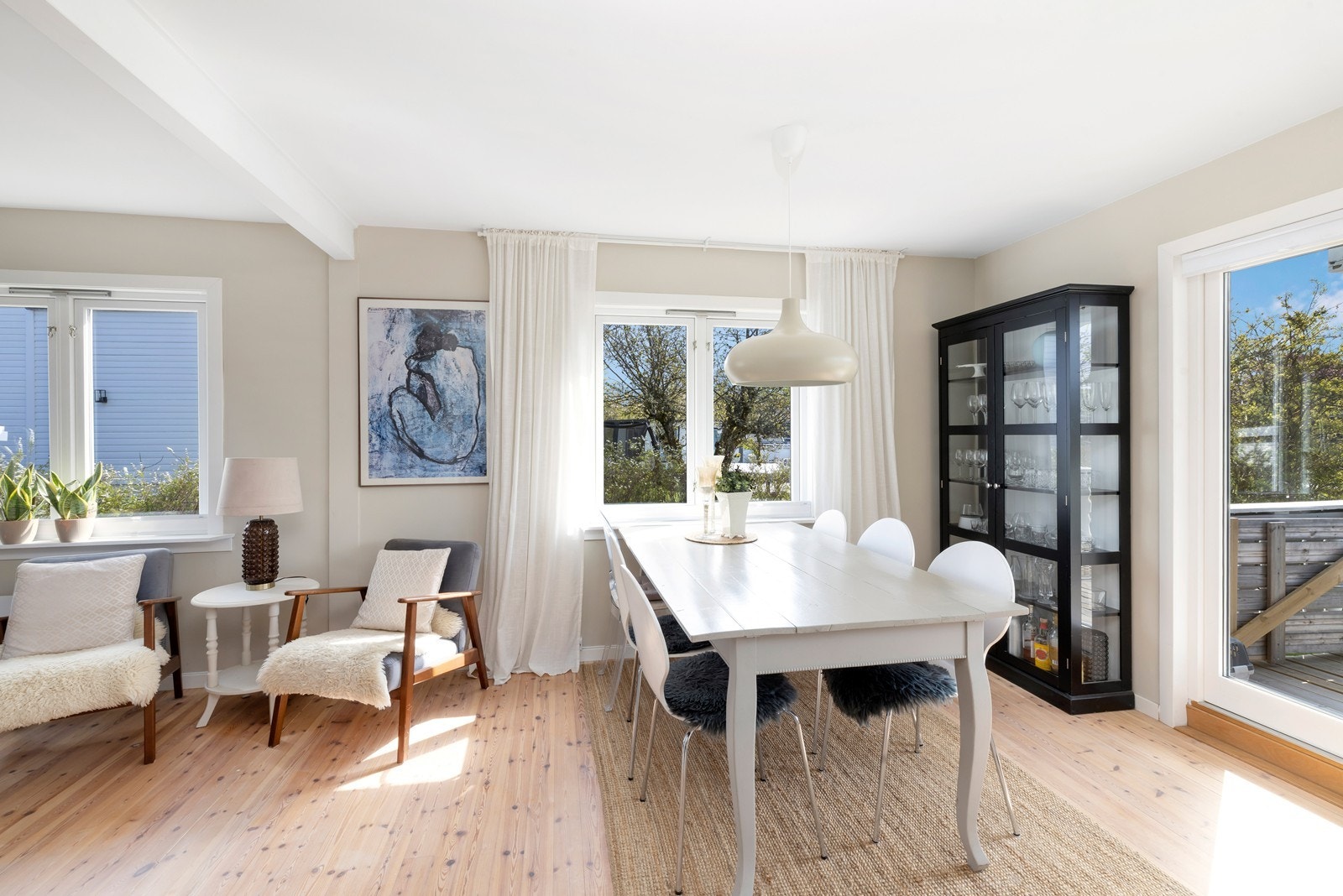Lyst og åpen løsning. Galleribilde