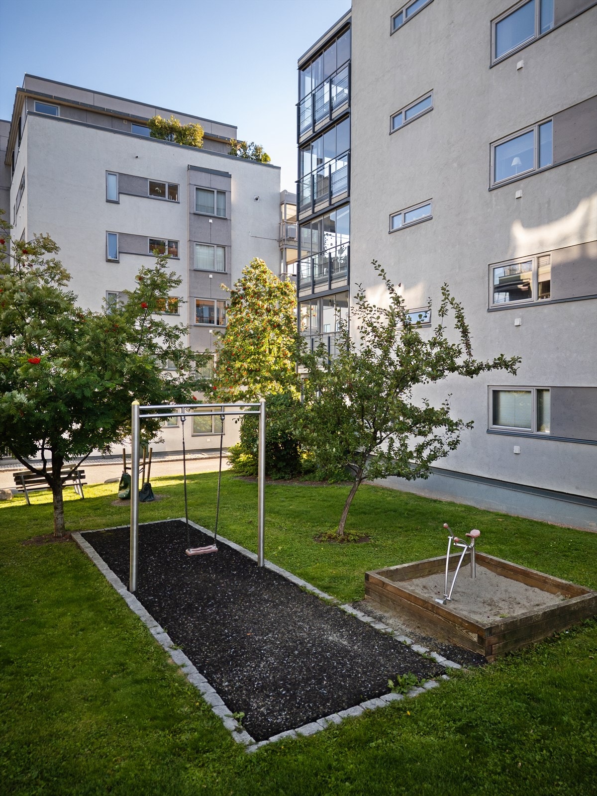 Hyggelige og barnevennlige fellesområder på eiendommen. Galleribilde