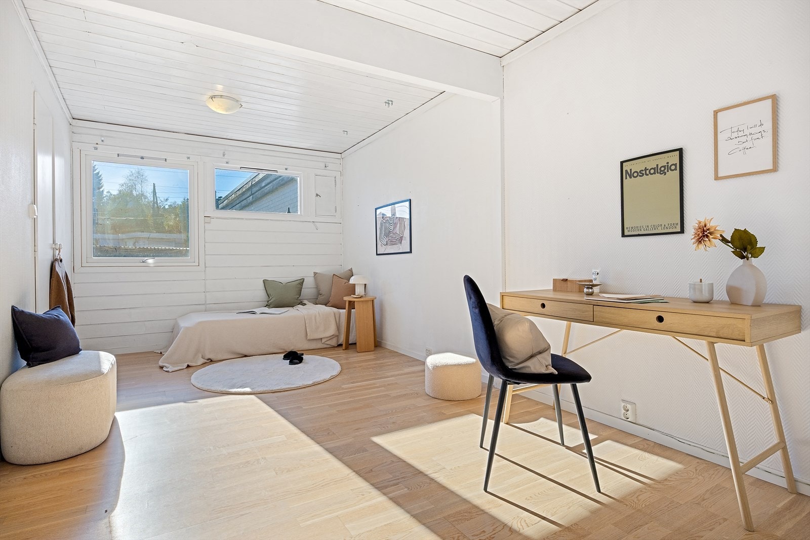 Boligen har to godkjente soverom på ca. 10,6 m² og 18,4 m². Galleribilde