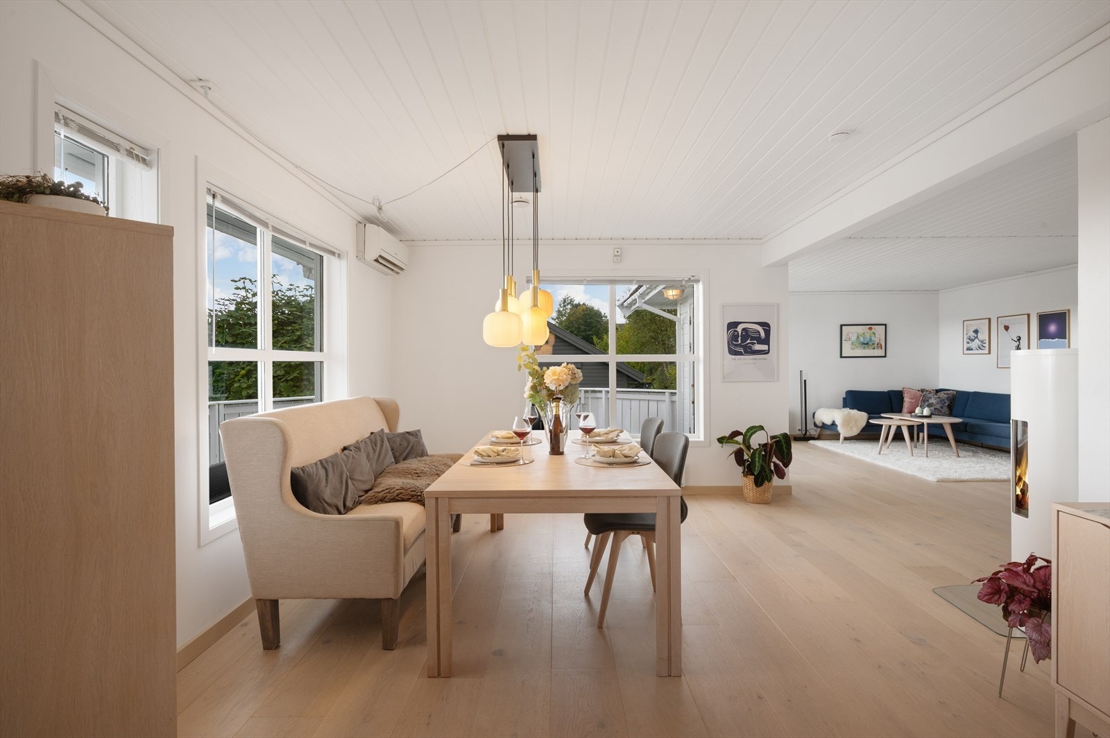 - Stuen er meget romslig - Galleribilde