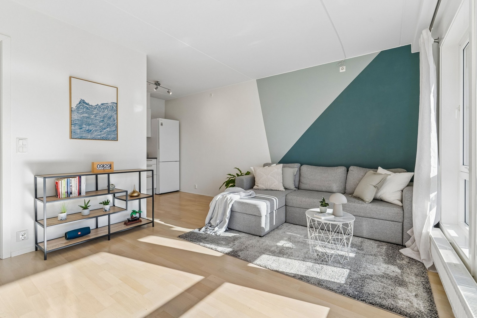 Velkommen til Gladengveien 4M! En lys og moderne 2-roms med en svært arealeffektiv planløsning. Galleribilde