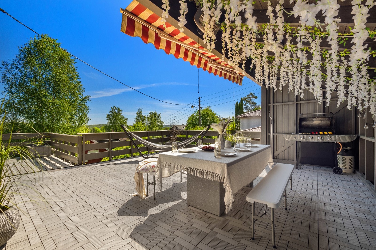 Nyt lange sommerdager med sol, grilling og hyggelige stunder Galleribilde