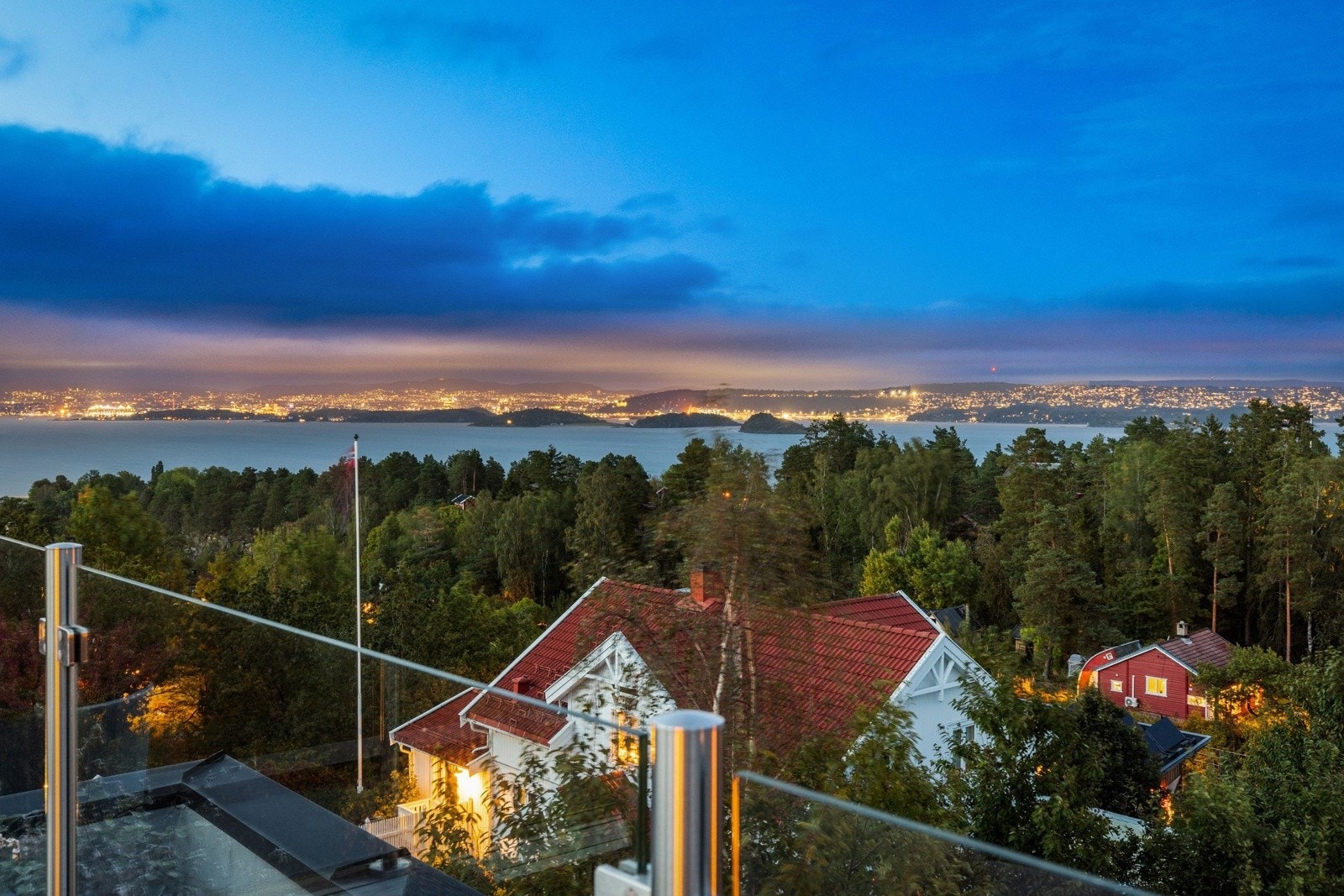 Her er det bare å nyte herlige dager og kvelder Galleribilde