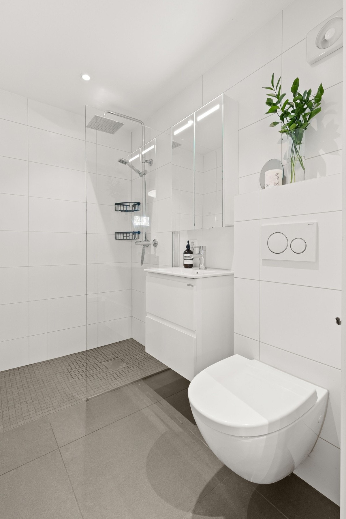 En suite bad til hovedsoverommet. Galleribilde