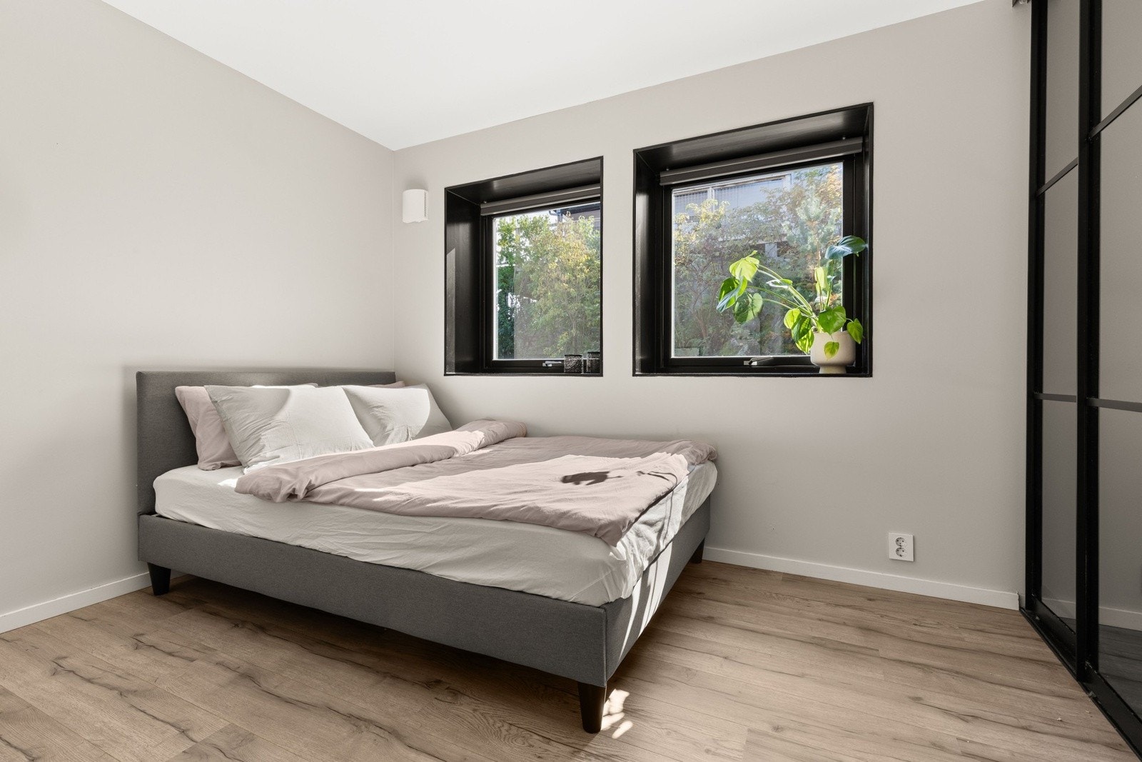 Alle rommene er av god størrelse og velegnet for barnefamilie hvor barna kan få sin egen sone. Galleribilde