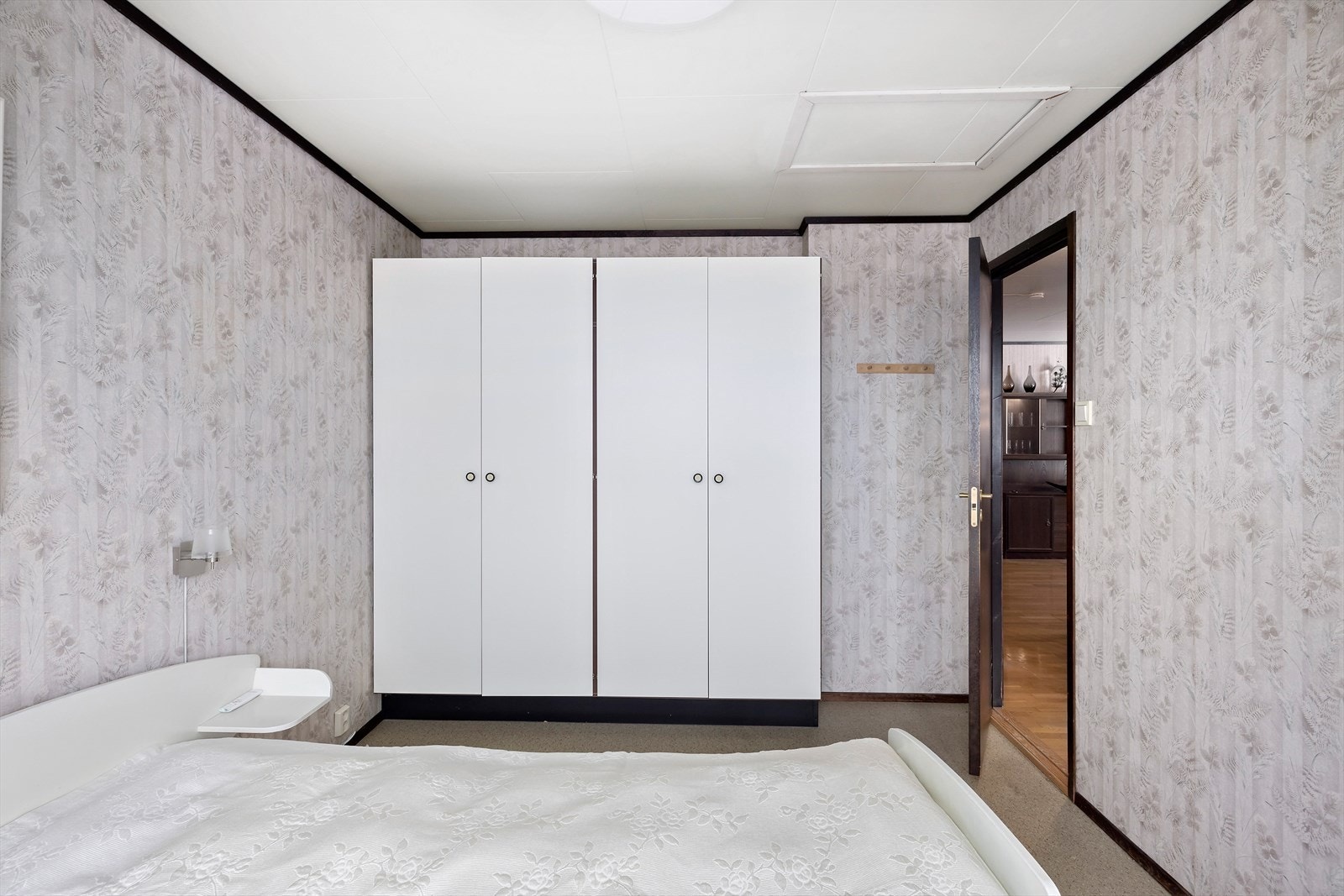 Soverommene har god størrelse og kan enkelt tilpasses ulike behov - enten som barnerom, hjemmekontor, gjesterom eller hovedsoverom. Galleribilde