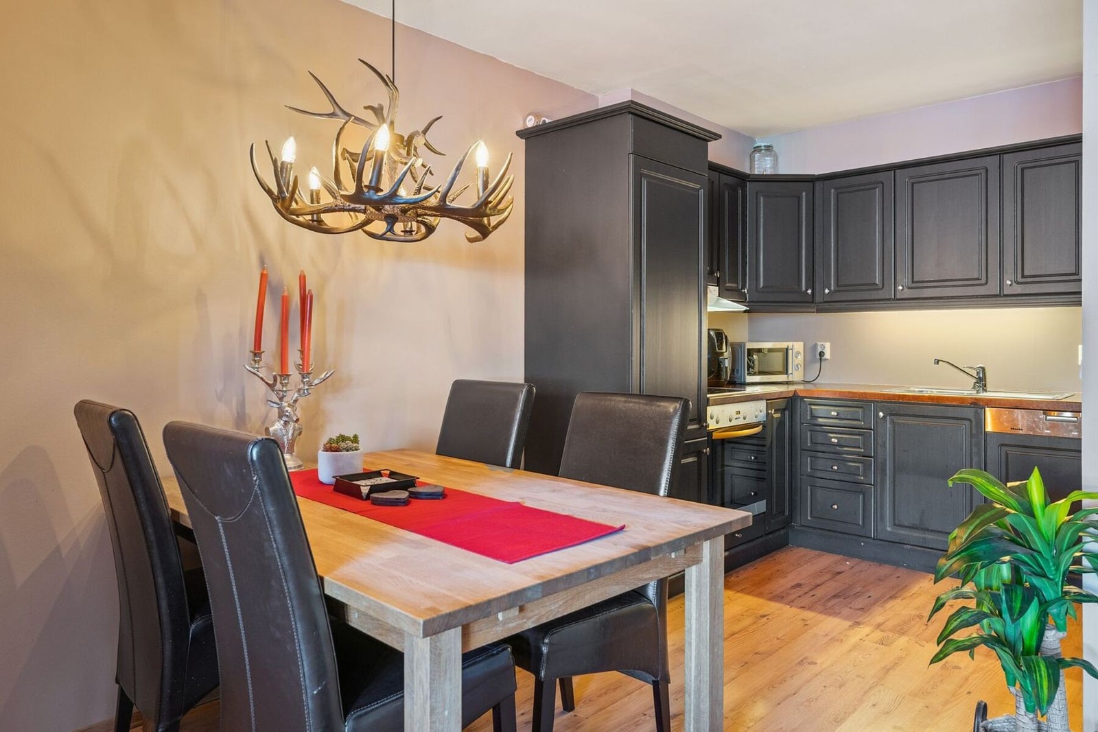 Her kan man nyte et godt måltid sammen. Galleribilde