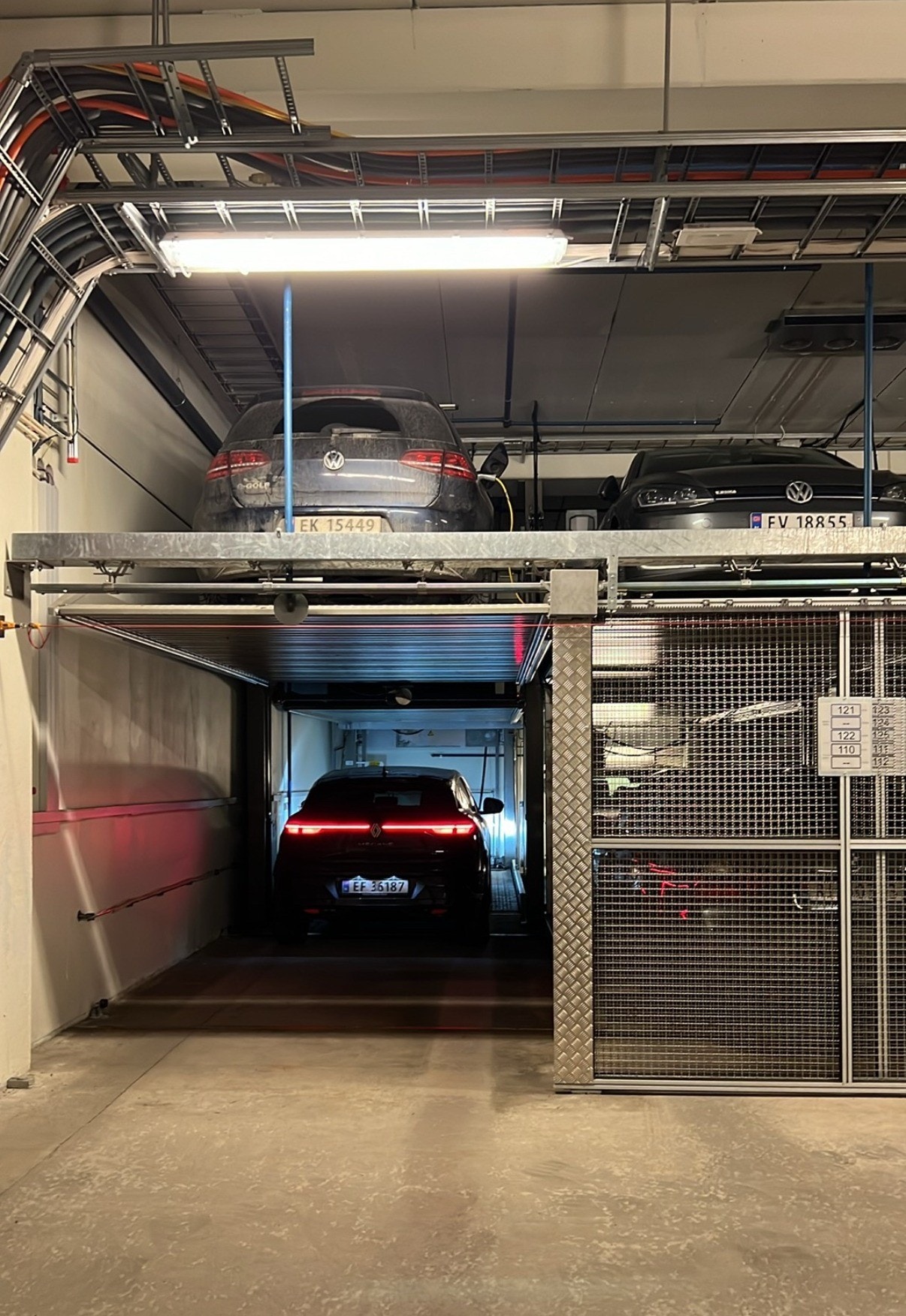 Kan leies separat: Parkering i kjelleren inkl. el.billader Galleribilde
