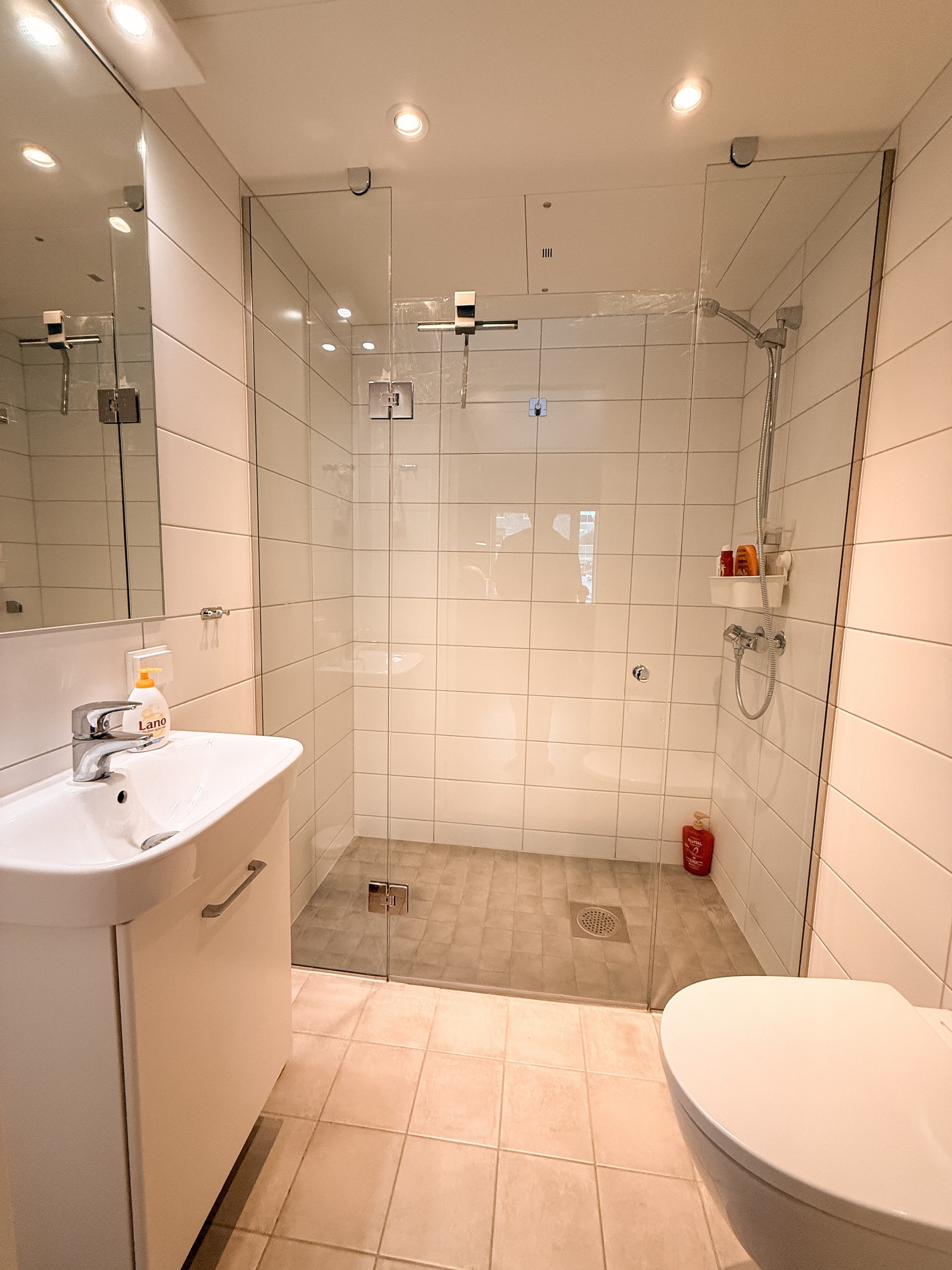 Ensuite bad fra store soverom Galleribilde