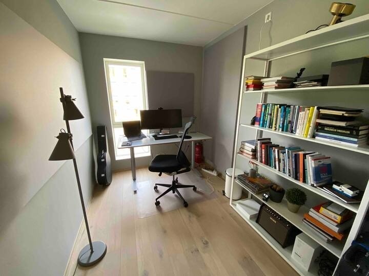 Hjemmekontor. Kan konverteres til soverom nr. 3 etter avtale. Galleribilde