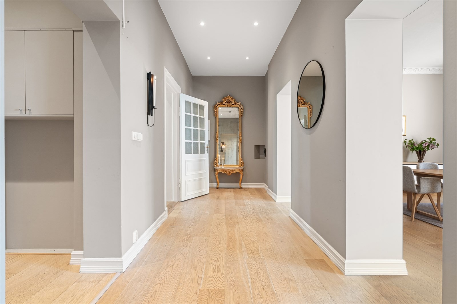 Et romslig areal med en rekke utnyttelsesmuligheter - alt avhengig av behov og livssituasjon. Galleribilde