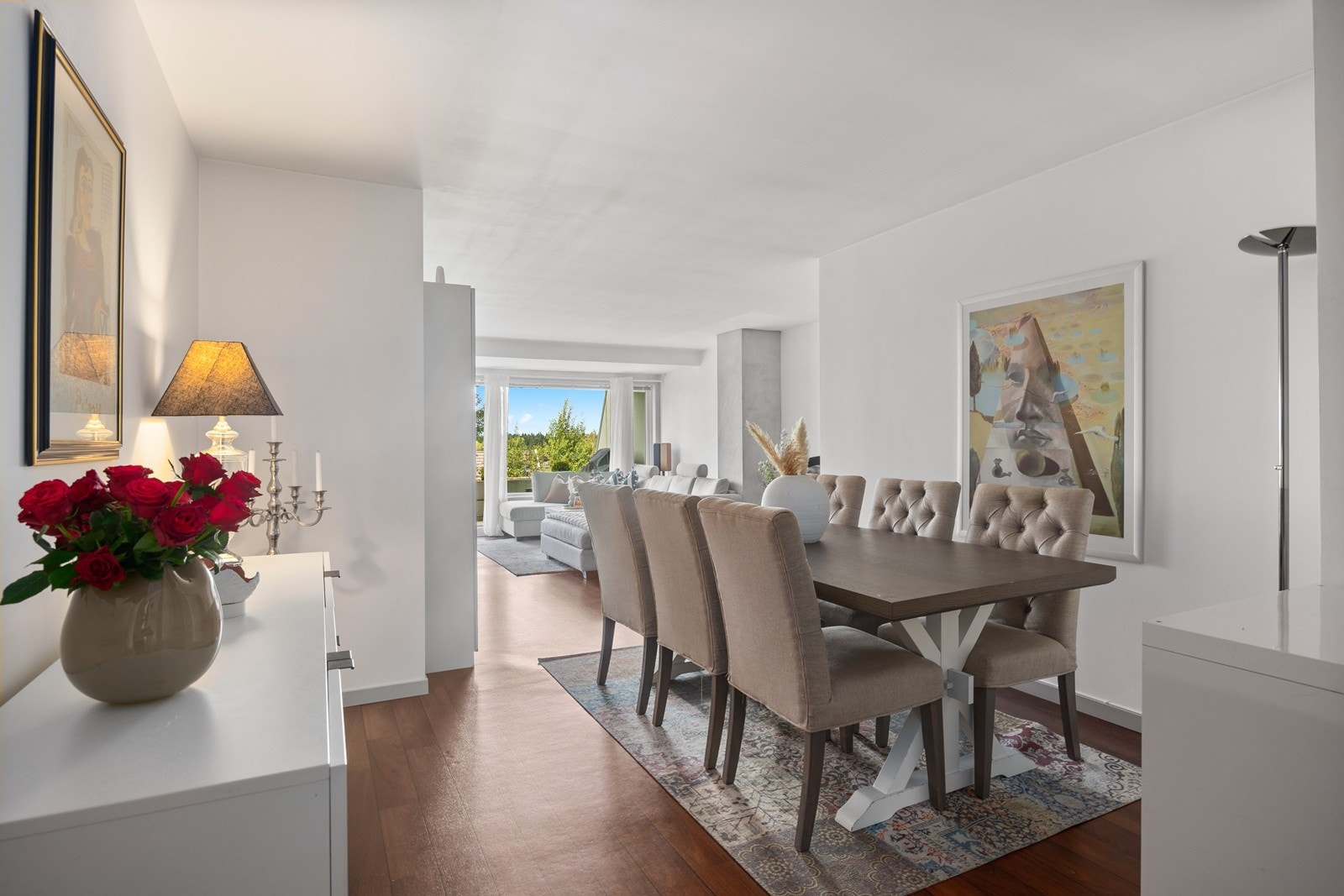 Velkommen til Skogholtet 16. Presentert av EiendomsMegler1 ved Birgit Grandahl Galleribilde