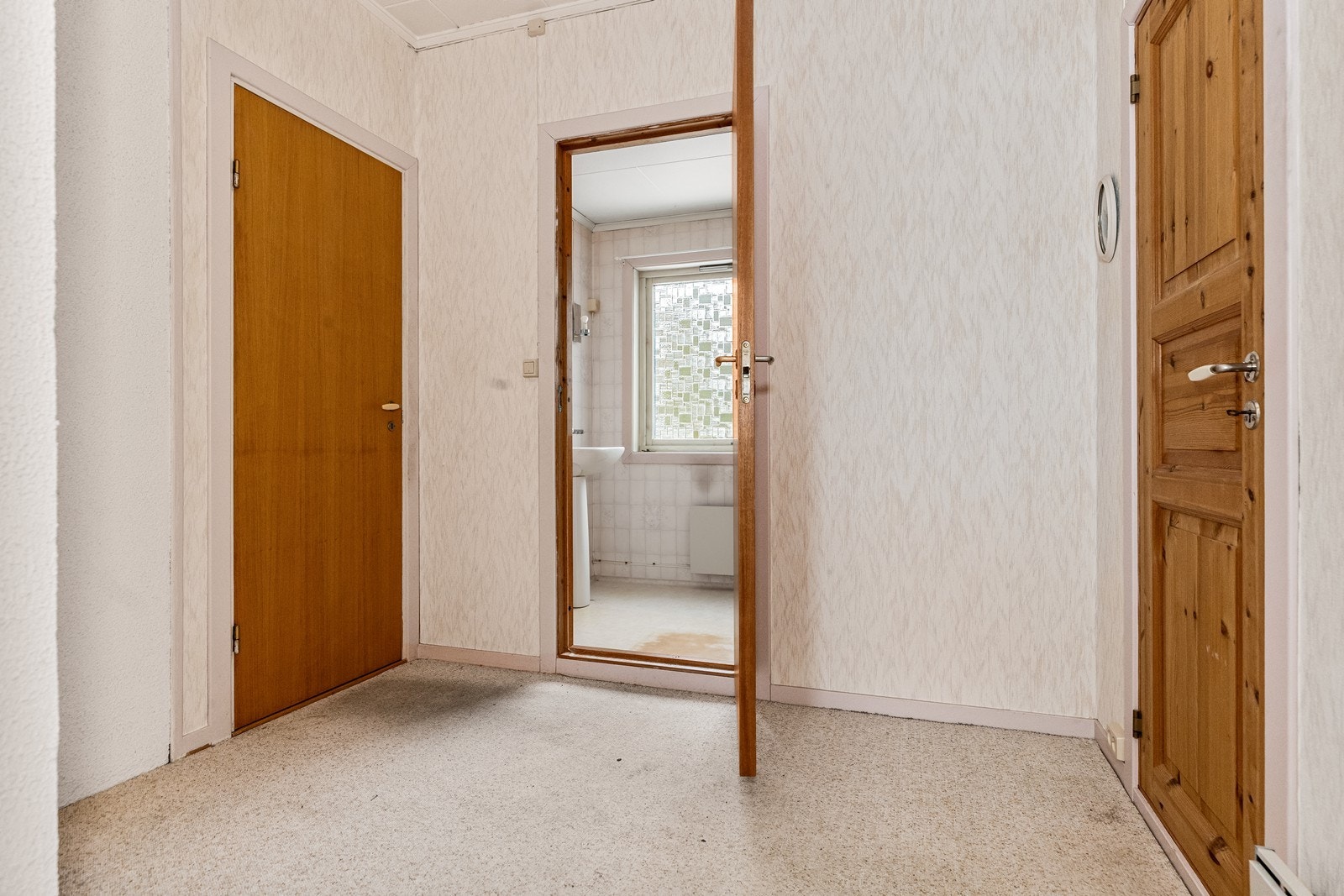 Gang i andre etasje som knytter sammen soverom, alkove og bad. Galleribilde