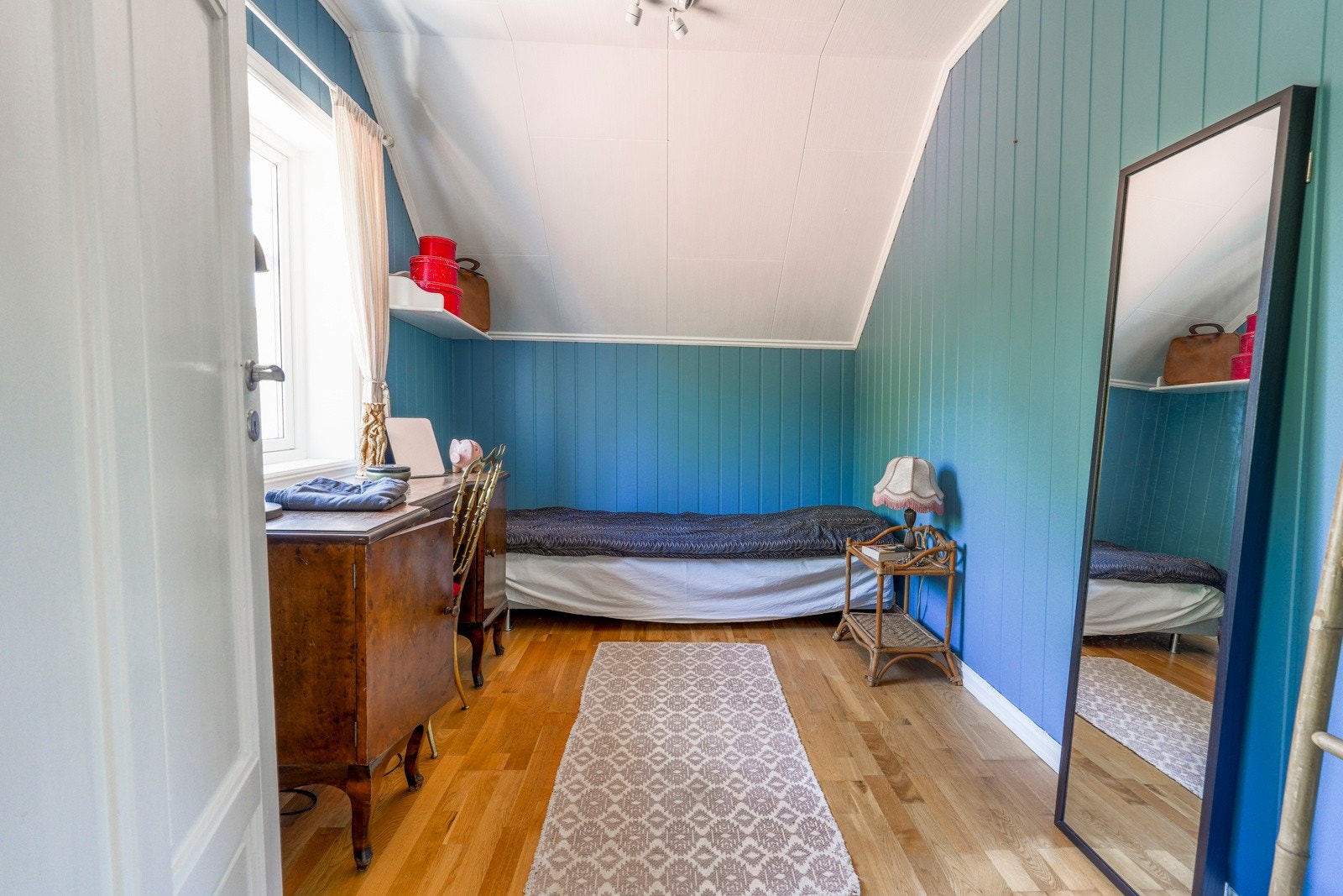 De 3 andre soverommene i etasjen er velegnet som barnerom eller gjesterom. Galleribilde