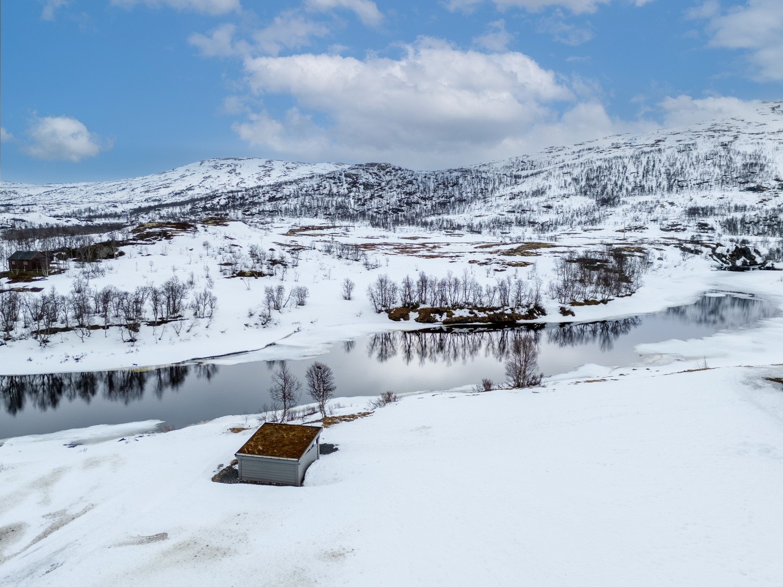 Har du spørsmål til boligen eller ønsker du visning? Kontakt megler Even Lindseth på tlf. 98 23 96 56 eller e-post el@proaktiv.no. Galleribilde