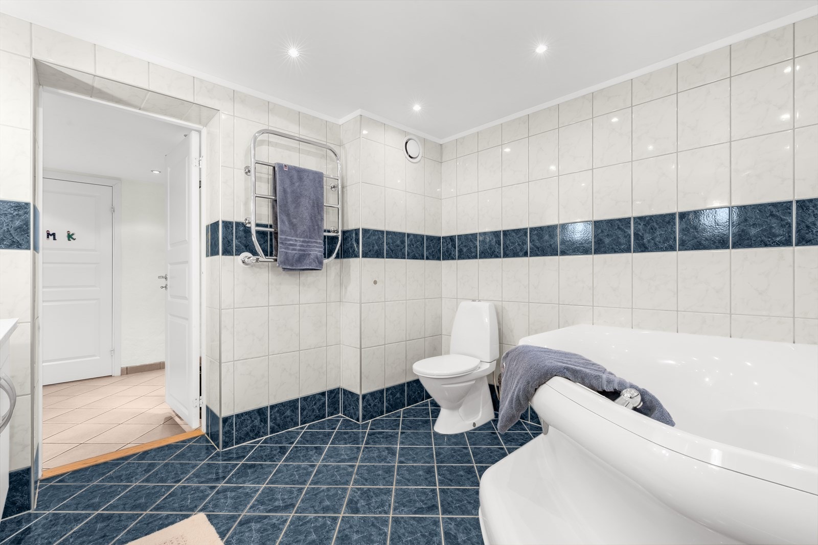 Varmekabler i gulv Galleribilde