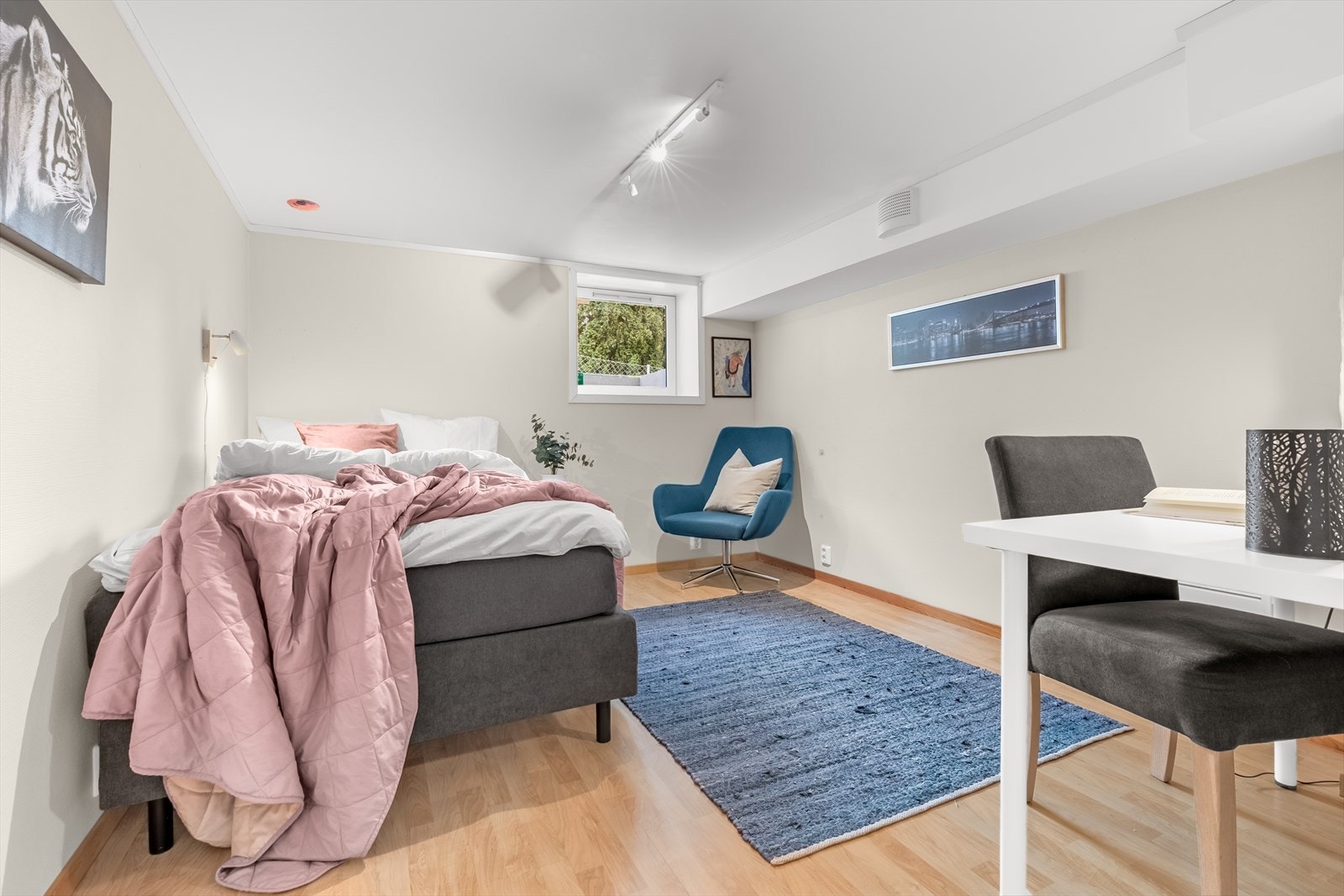 Soverom 1 innredet i kjeller Galleribilde