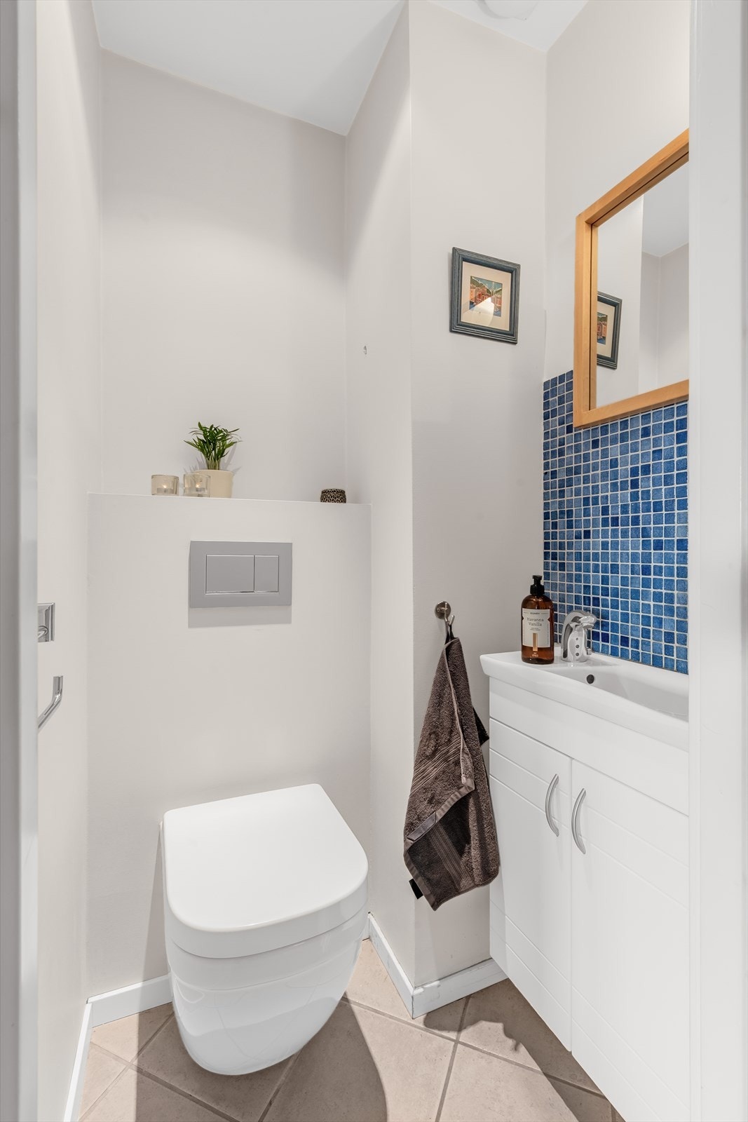 Toalettet i 1 etasje er praktisk når du har gjester på besøk Galleribilde