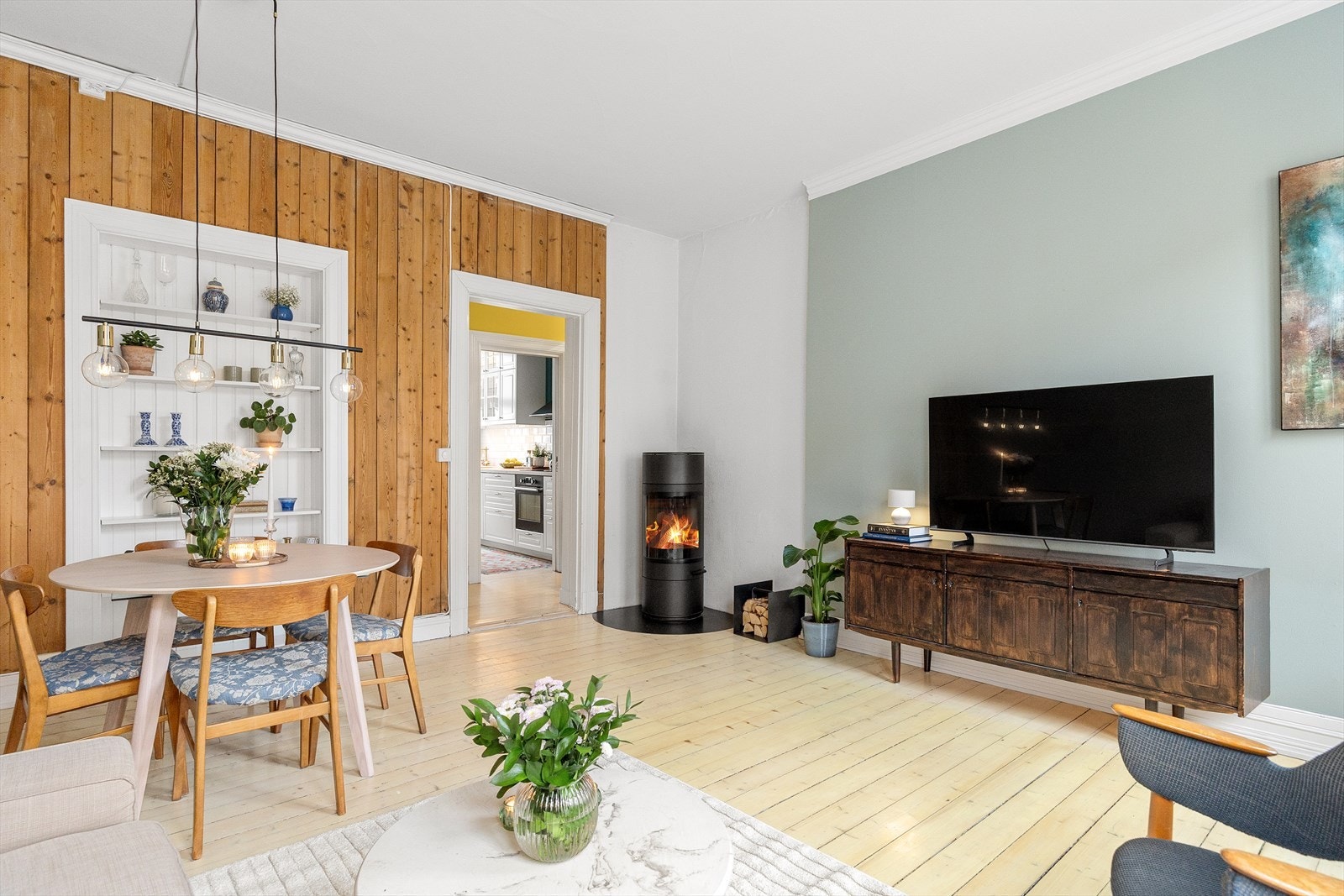 Leiligheten har en god takhøyde på hele 2,94m som sikrer en god romfølelse. Galleribilde