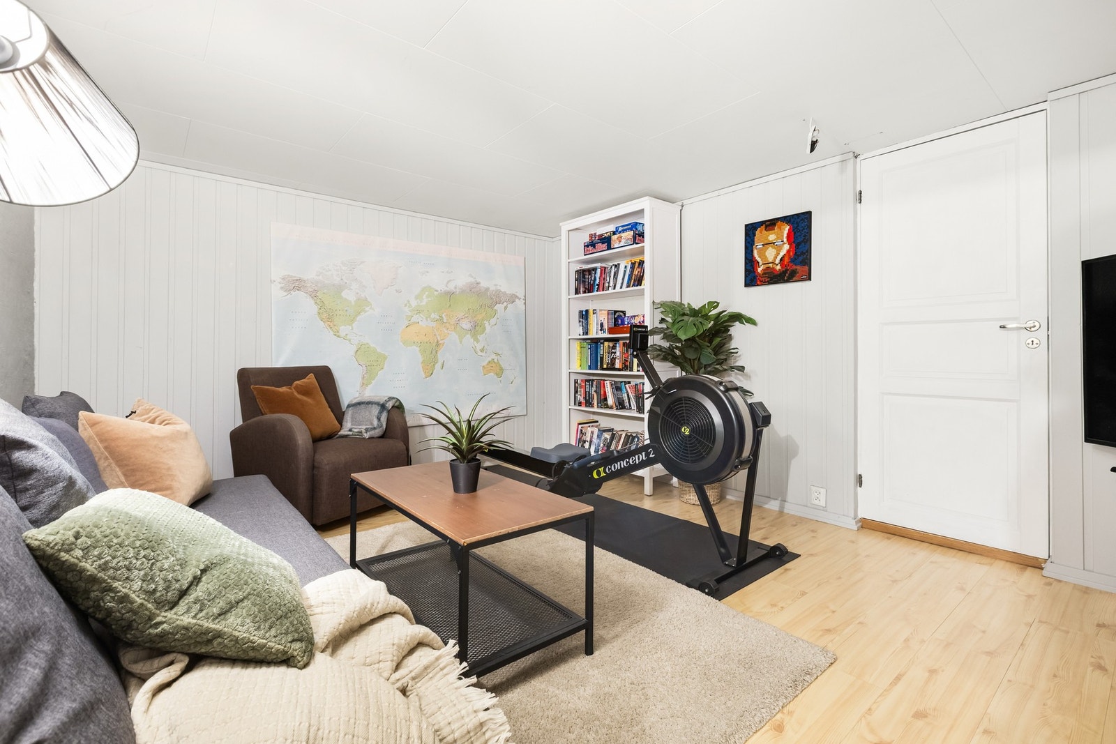 Innredet rom benyttet som kjellerstue (Ikke godkjent til varig opphold) Galleribilde