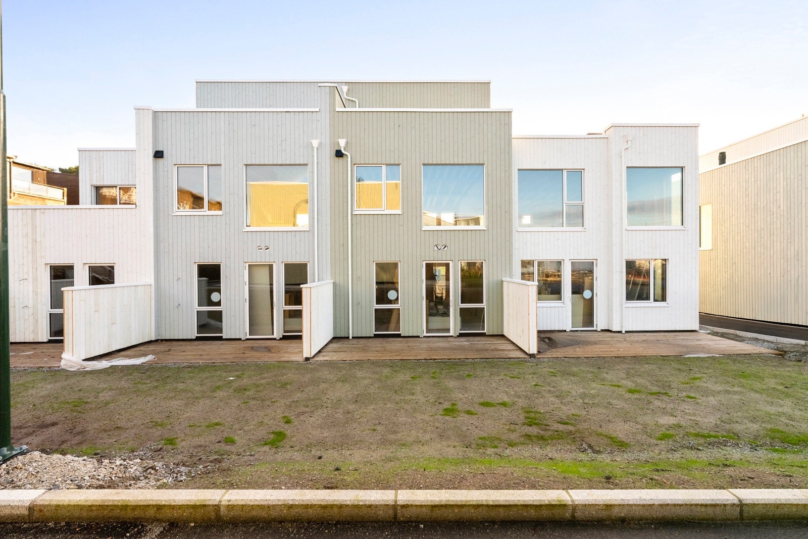 Til barnas store glede vil det også være lekeapparater på det ferdige fellesarealet. Galleribilde