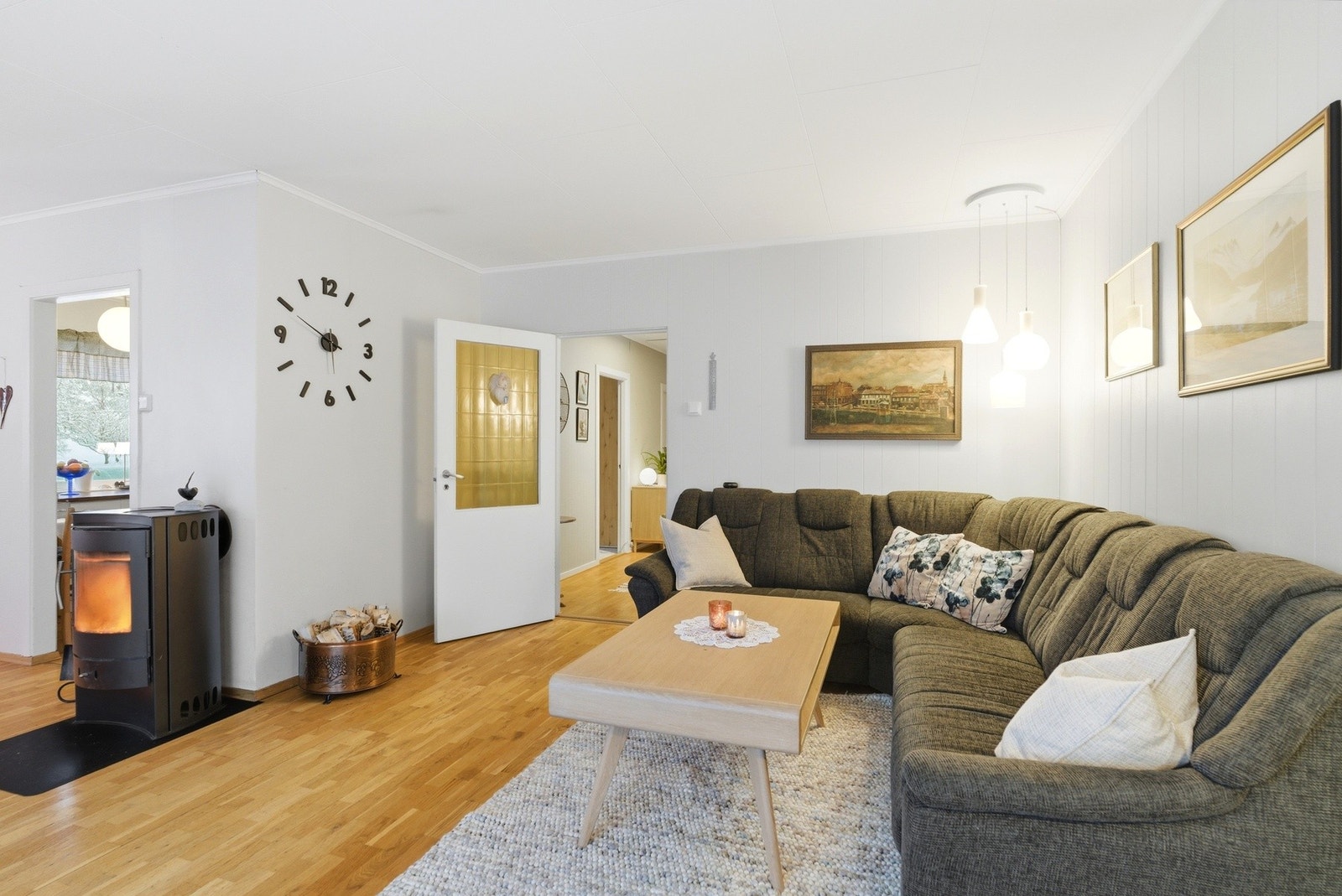 Stue med vedfyring Galleribilde