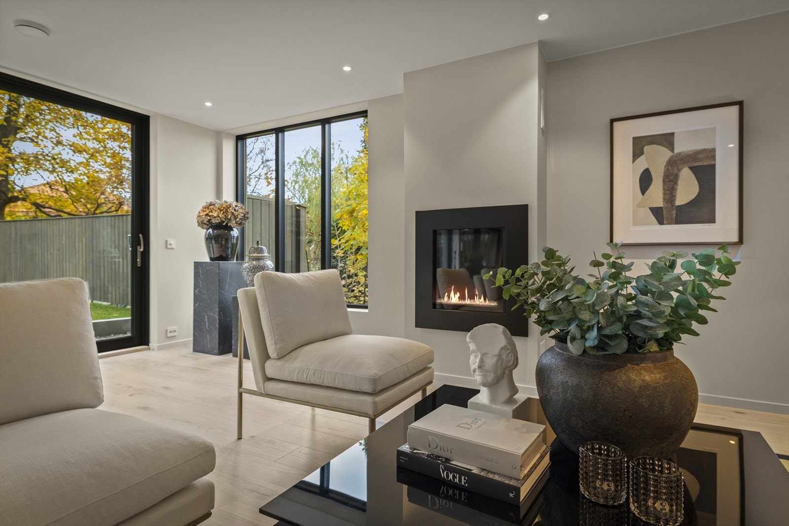 En stilren gasspeis av typen VLS 55 bidrar til både varme og stemning på kalde dager Galleribilde