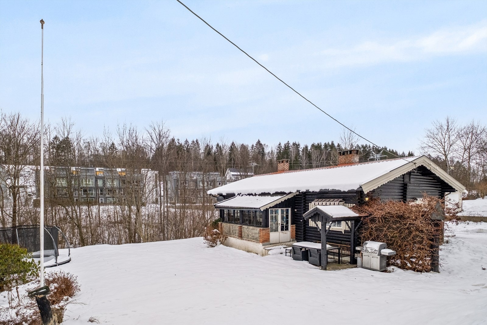 Lillehagveien 71B - Usjenert enebolig i barnevennlige omgivelser. Foto: Øivind Fykse. Galleribilde