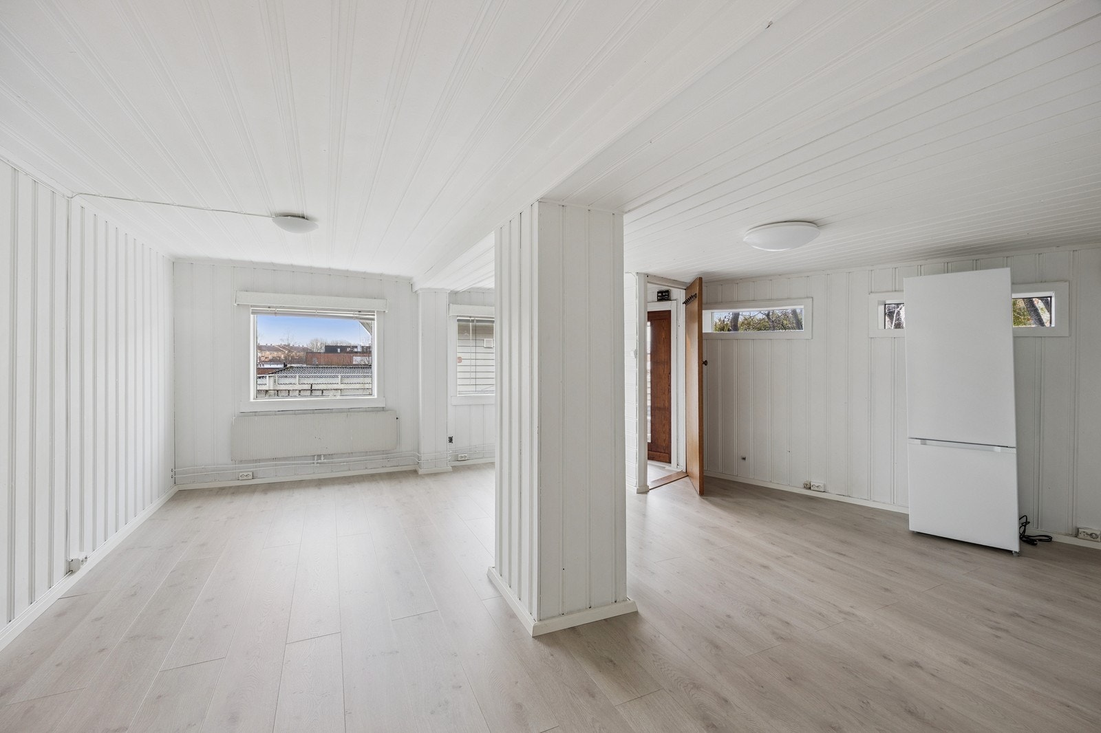 Stor stue med muilighet for å møblere flere soner. Galleribilde