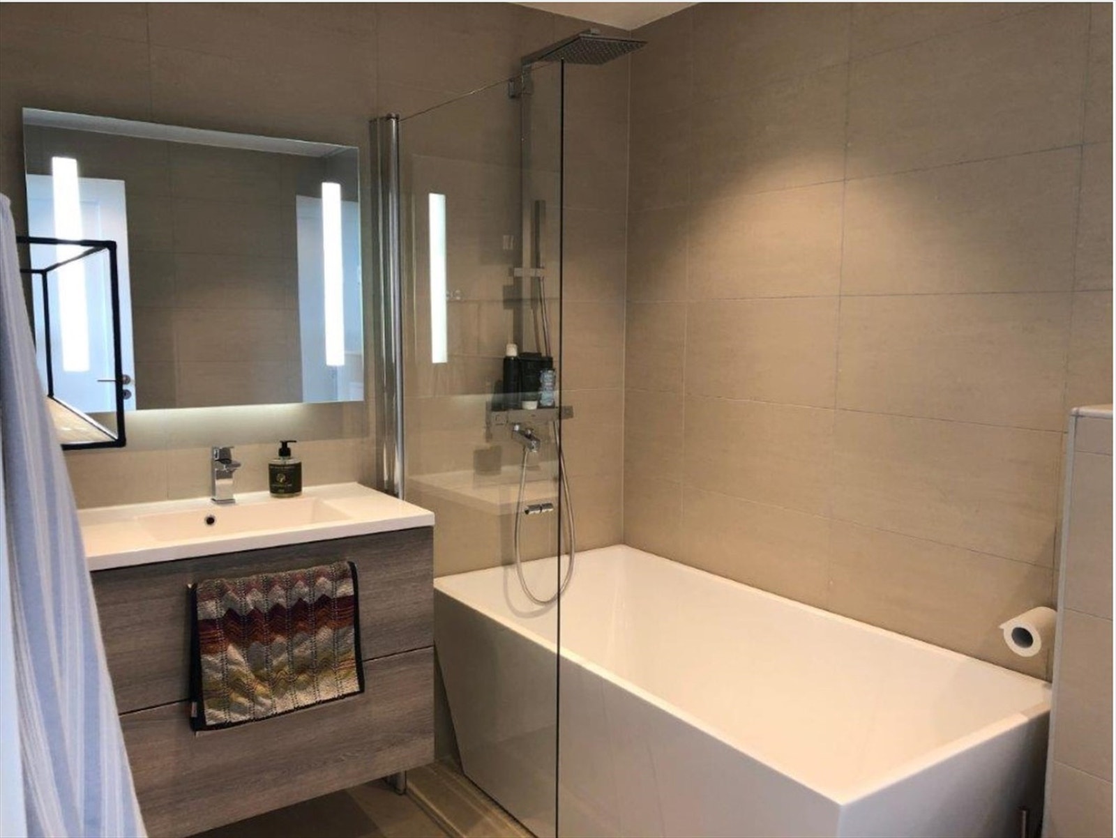 Badekaret ligger i bod å kan settes opp Galleribilde