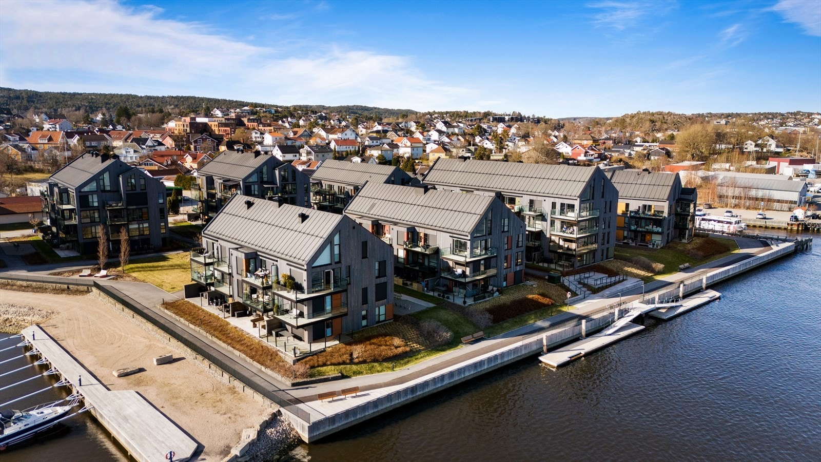Moderne arkitektur i et veletablert og populært nabolag. Galleribilde