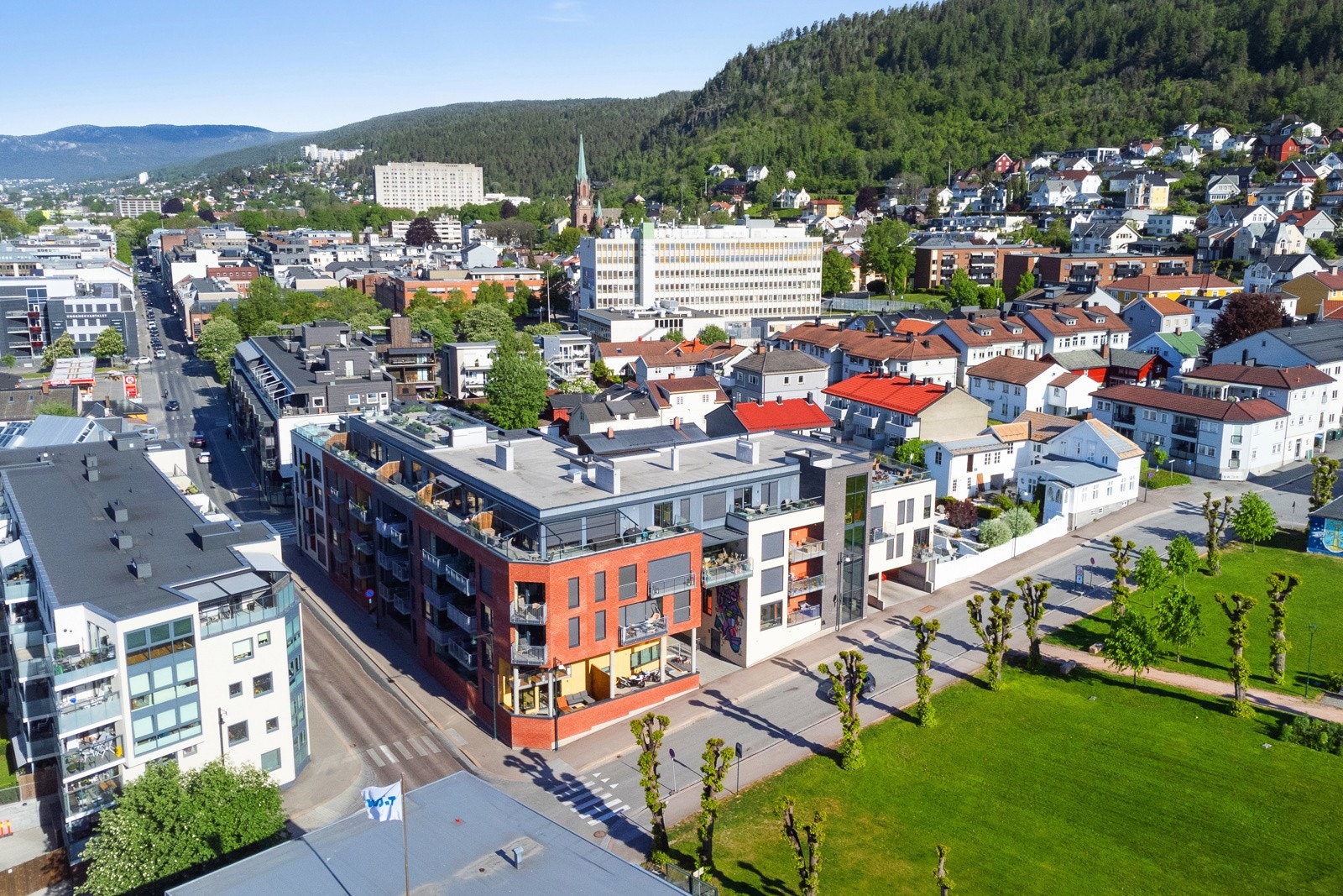 Galleriet er blitt et populært boligkompleks med park som nærmeste nabo og 300 meter fra gågata og elvepromenaden Galleribilde