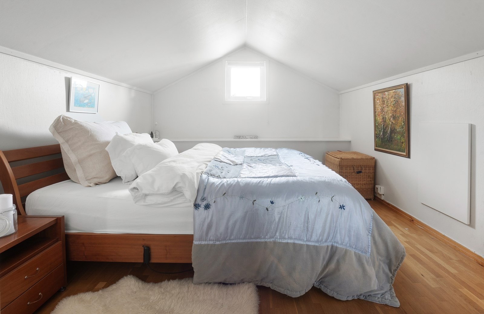 Innredet rom på boligens loft. Galleribilde