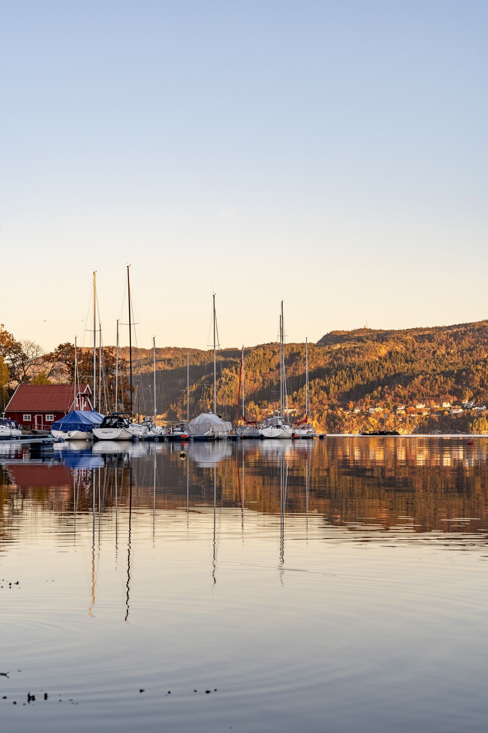 Et steinkast unna finner du Mildevågen. Her er det mulighet for å bli medlem av Milde båtlag dersom man ønsker båtplass. Galleribilde