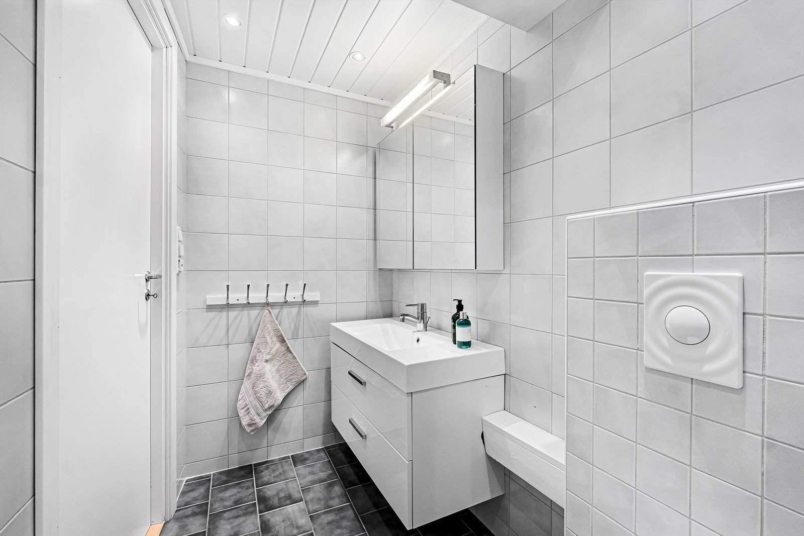 Mekanisk avtrekk sikrer god ventilasjon på badet. Galleribilde