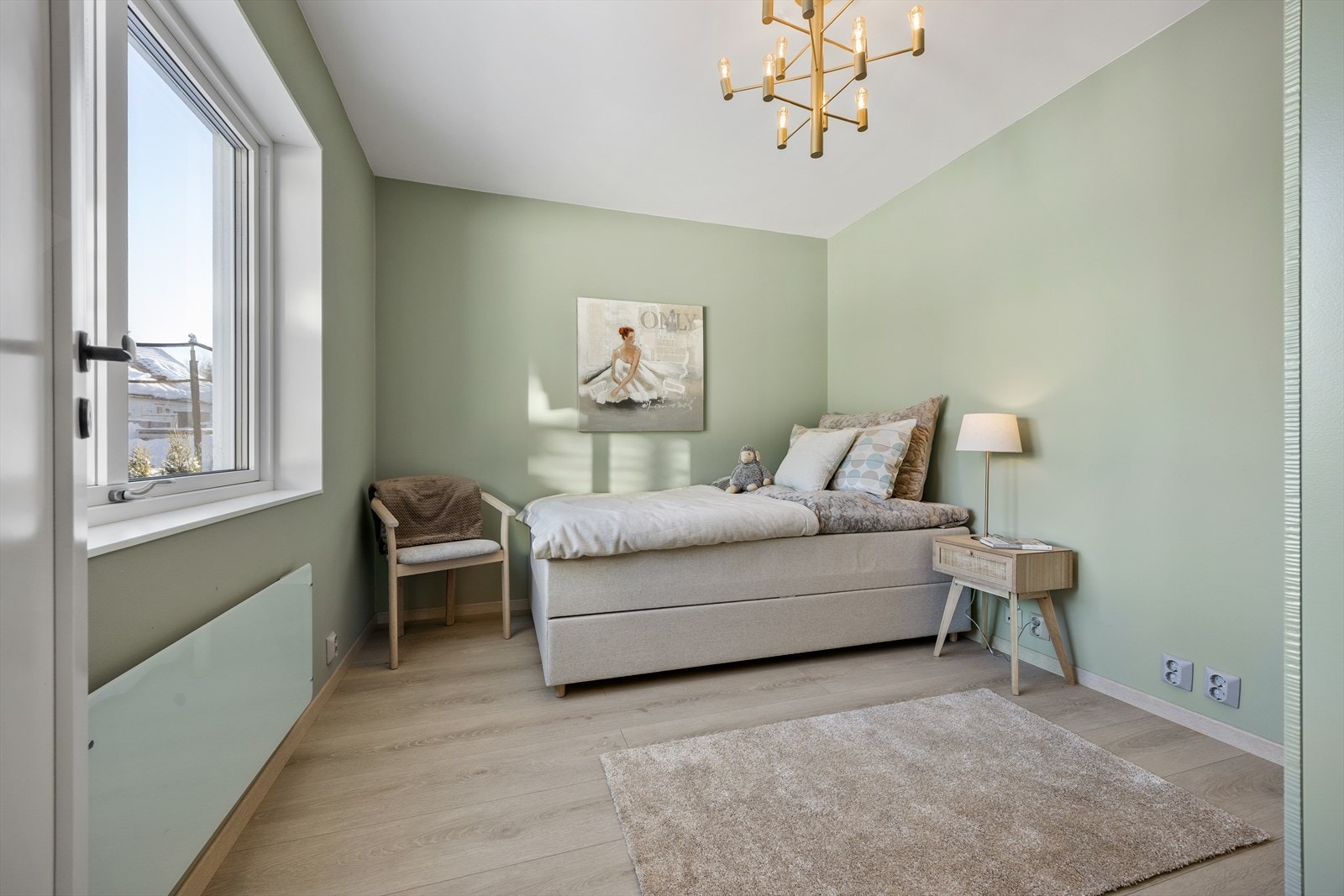 Dette soverommet er av god størrelse og egner seg godt som barnerom eller gjesterom. Galleribilde