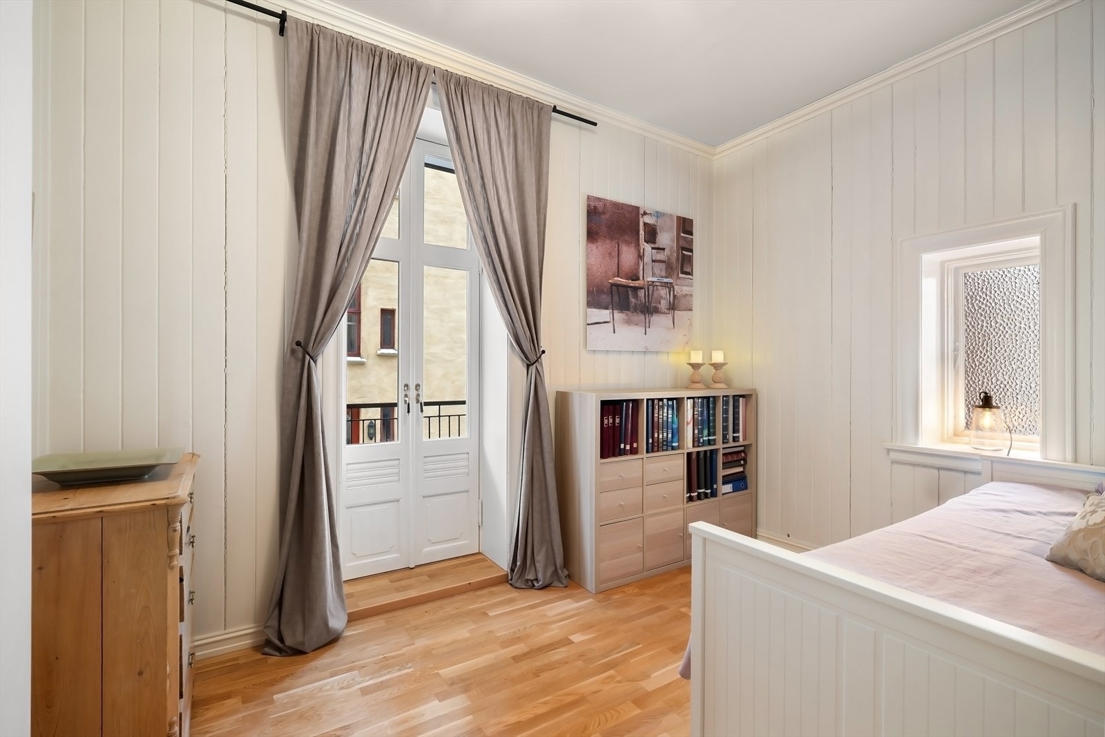 Soverom 2 med utgang til balkong Galleribilde