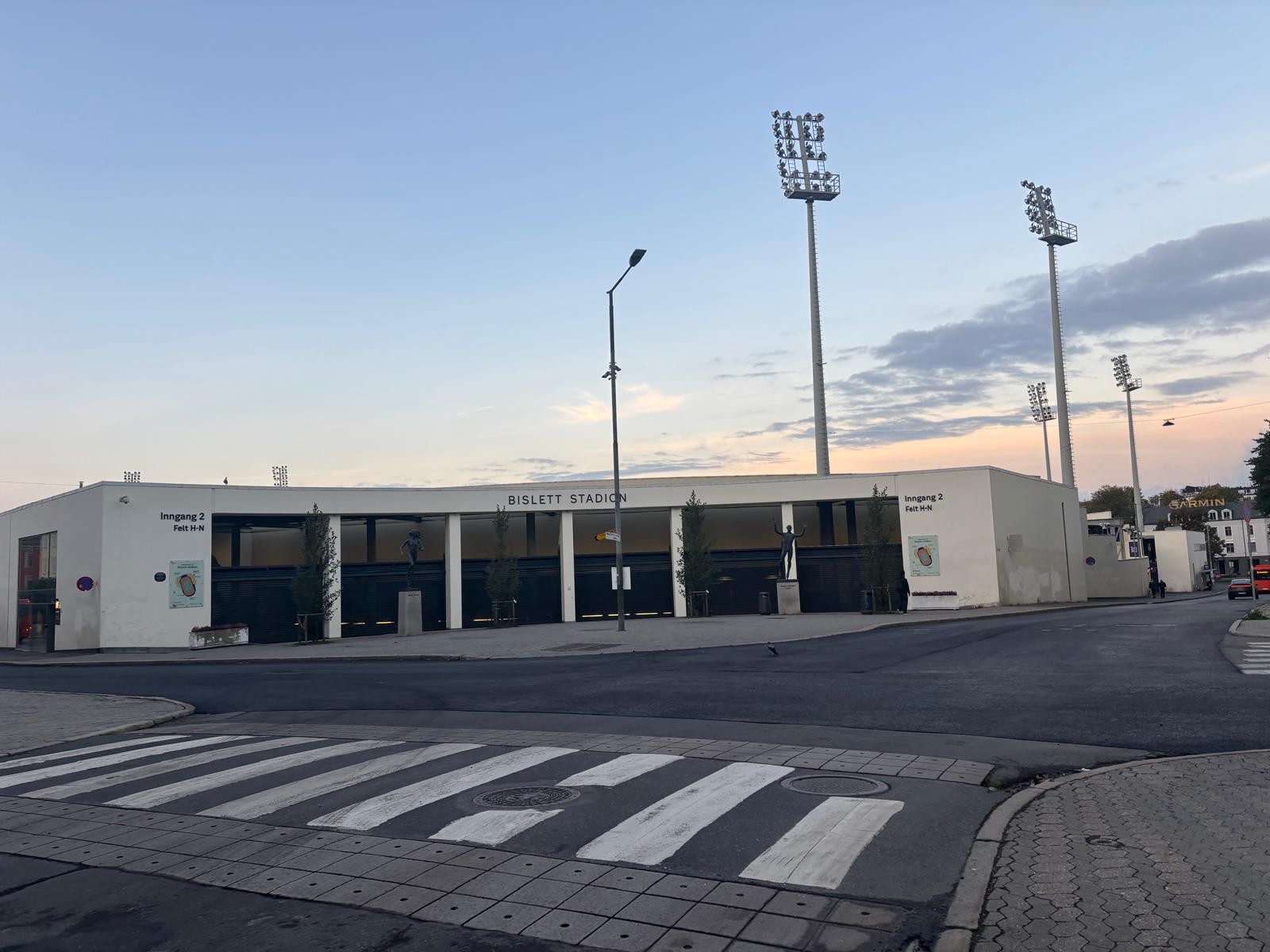 Selgers bilde av Bislet Stadion som er rett ned gaten fra leiligheten. Galleribilde