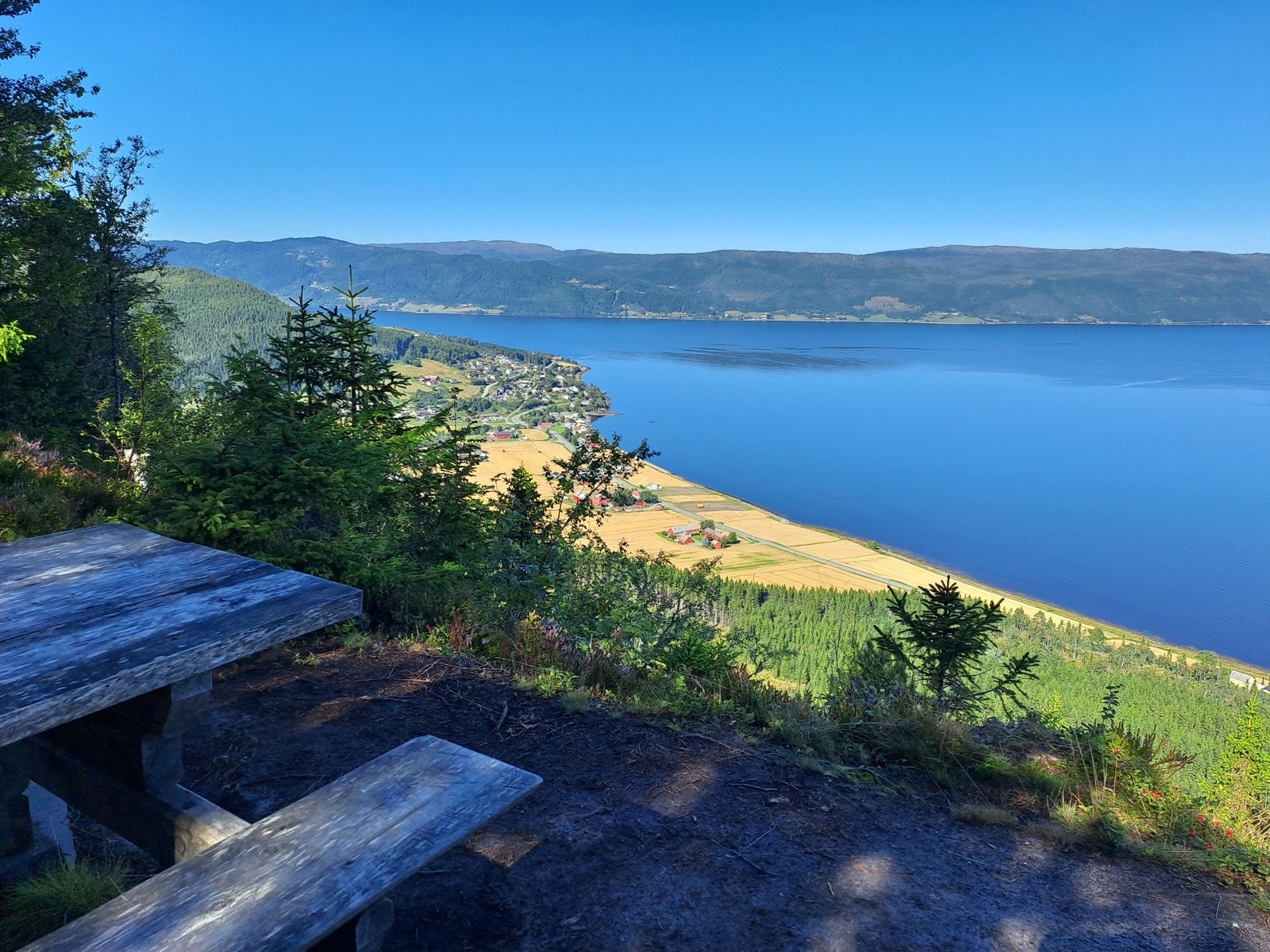 Her kan man besøke fantastisk utsiktspunkt som på Stykkeskammen som ligger ca. 245 moh Galleribilde