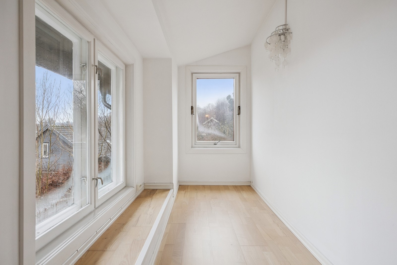 Del av mellomstue i 2 etg. som kan innredes som kontor eller en koselig sitteplass. Galleribilde