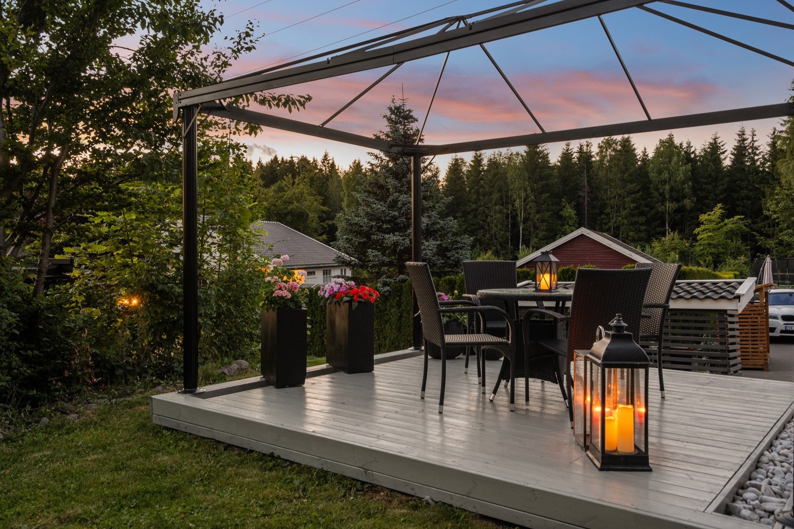 Fint å kunne ha så mange uteplasser å kunne koble av på. Galleribilde