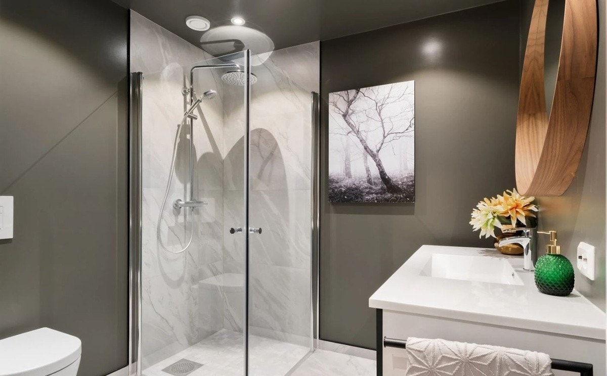 Fullt bad Kjeller Galleribilde