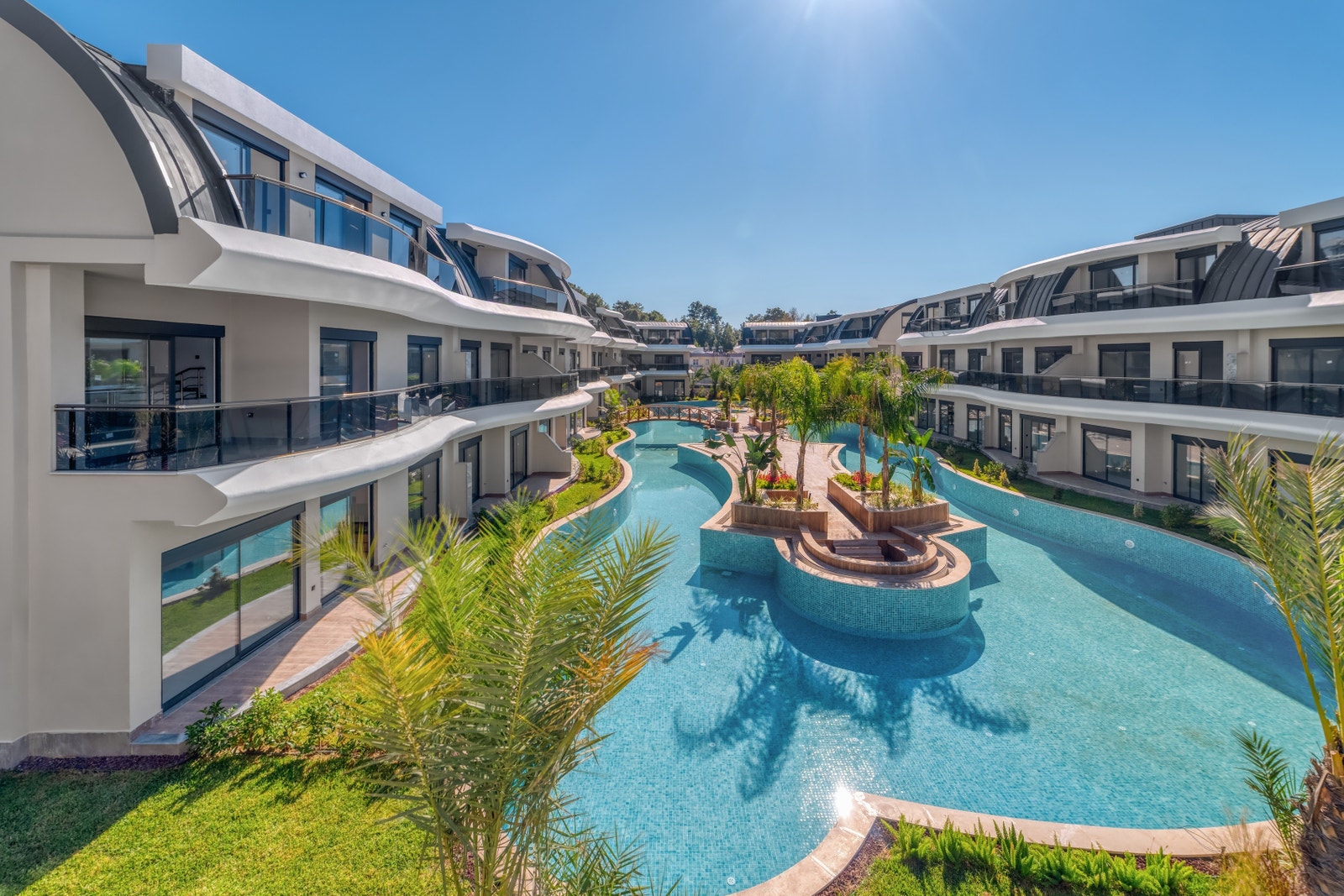 Pool View from top Galleribilde