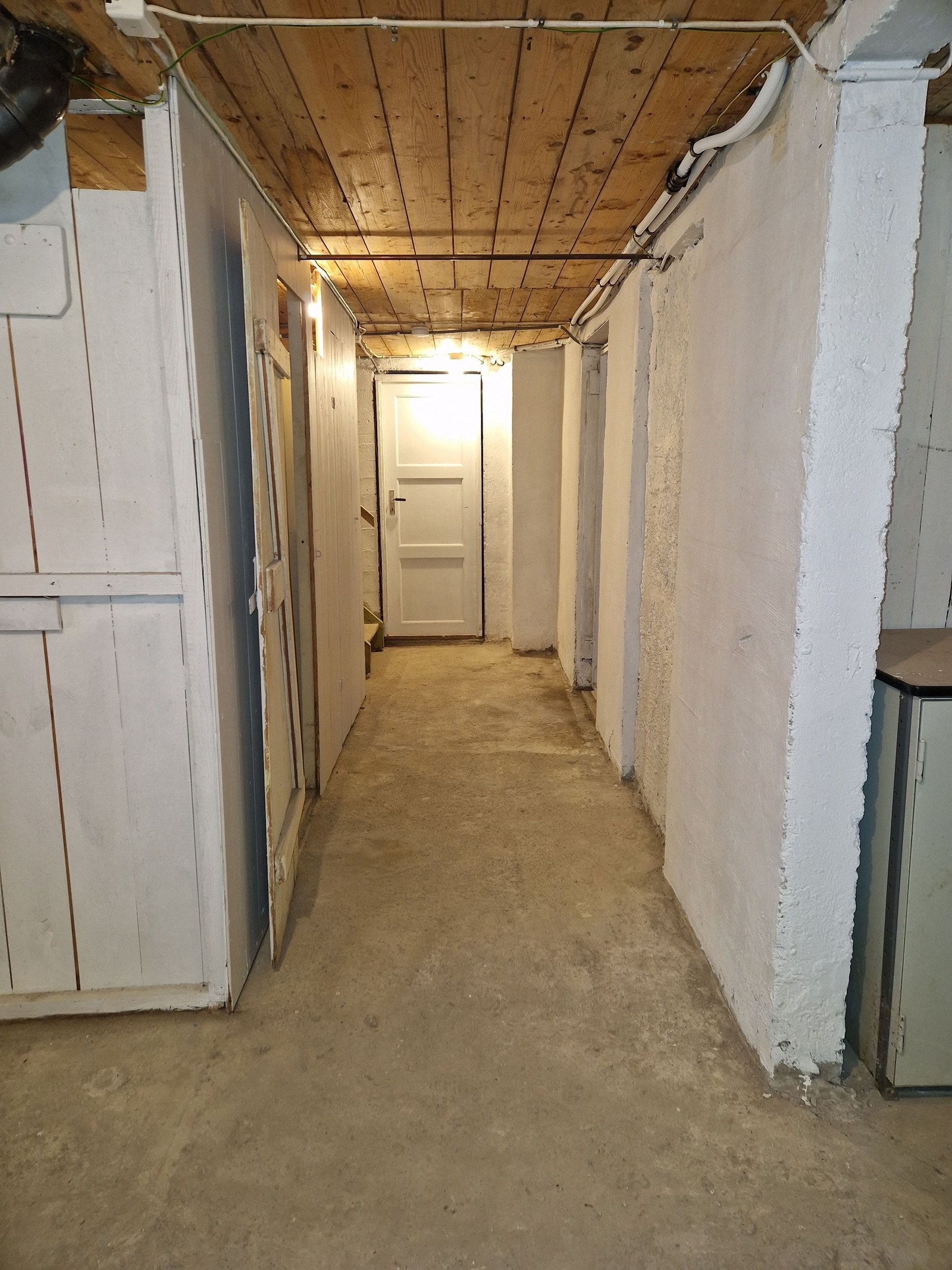 Kjeller korridor Galleribilde