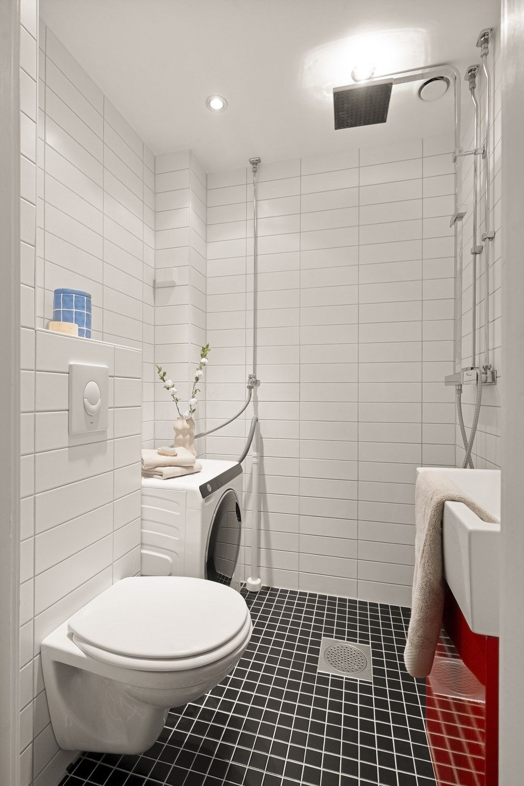 Pent flislagt bad, renovert i 2010/2011, med varmekabler. Galleribilde