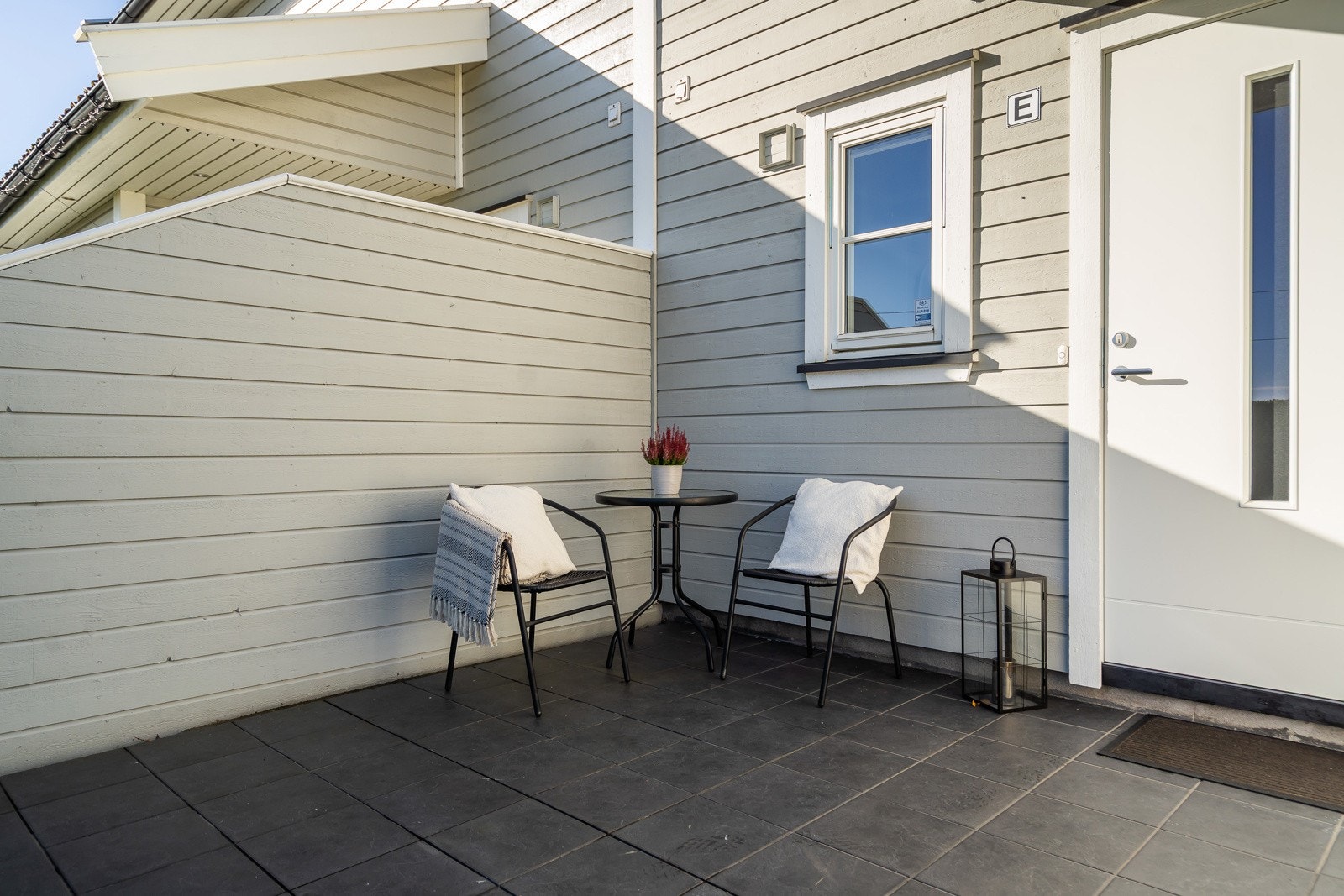 Nydelig plass i morgensolen! Galleribilde