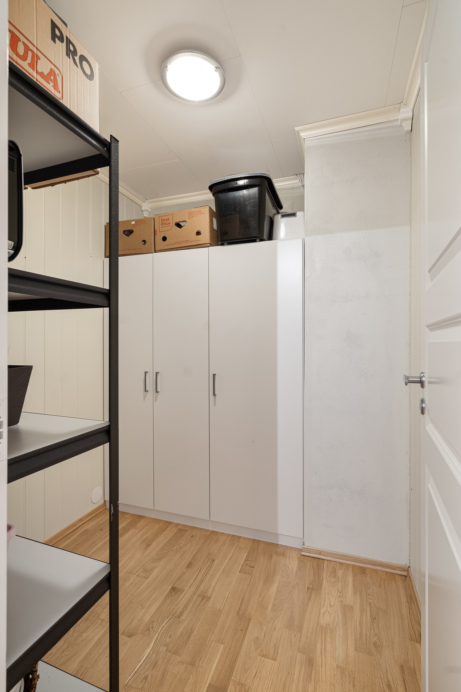 Innvendig bod Galleribilde