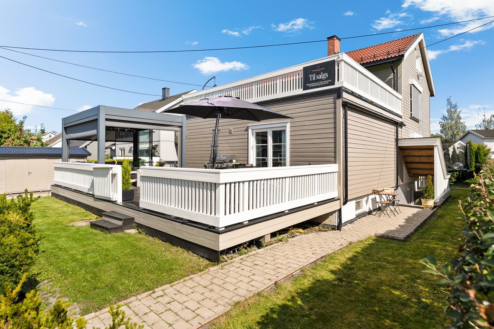 Eiendommen ligger i et meget populært, sentralt og barnevennlig boligområde på Vigernes i Lillestrøm kommune. Galleribilde